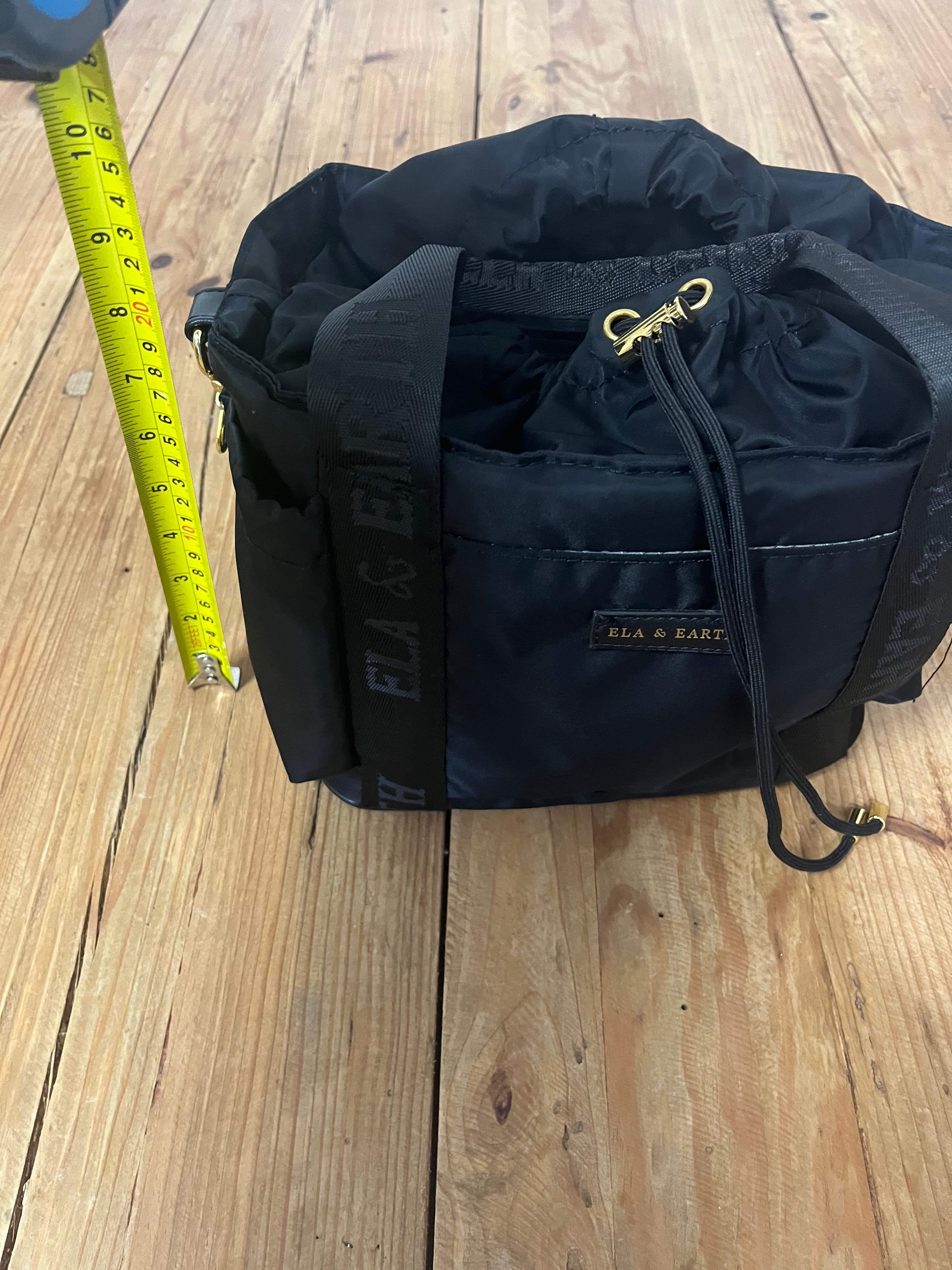 Ela & Earth Black Nylon Drawstring Crossbody Lunch Bucket Bag — photo 3 of 9