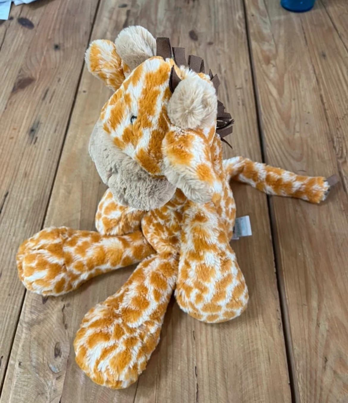 Jellycat Rare Rare Retired Medium Merriday Giraffe in very good condition without tags — photo 2 of 9