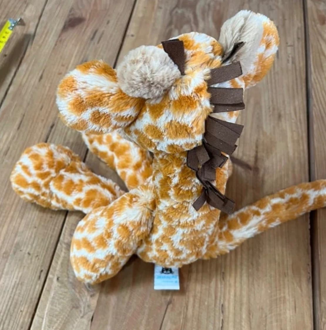 Jellycat Rare Rare Retired Medium Merriday Giraffe in very good condition without tags — photo 4 of 9
