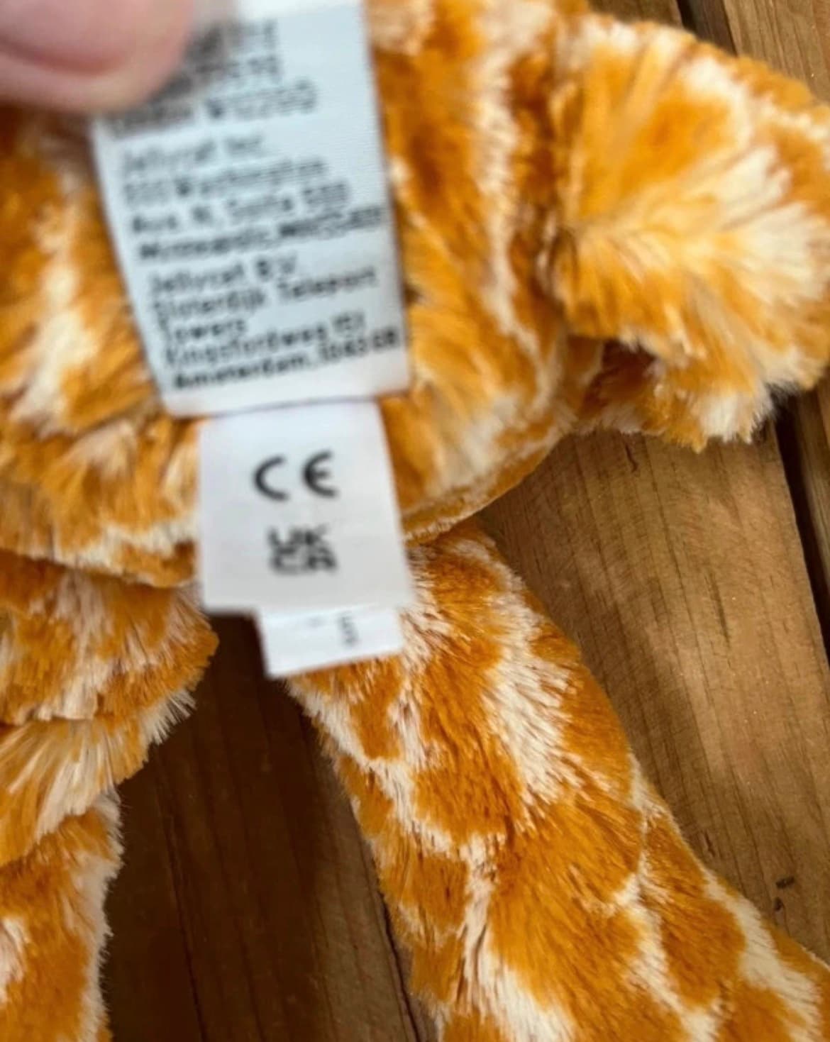 Jellycat Rare Rare Retired Medium Merriday Giraffe in very good condition without tags — photo 6 of 9