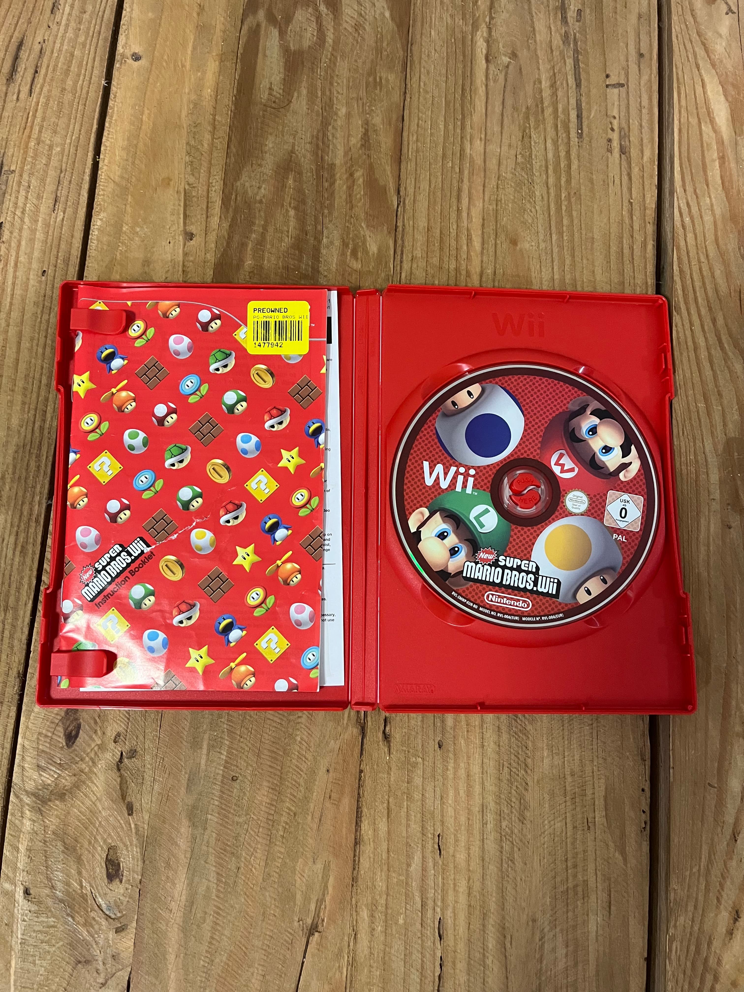 New Super Mario Bros. Wii (Nintendo Wii, PAL) — photo 2 of 2