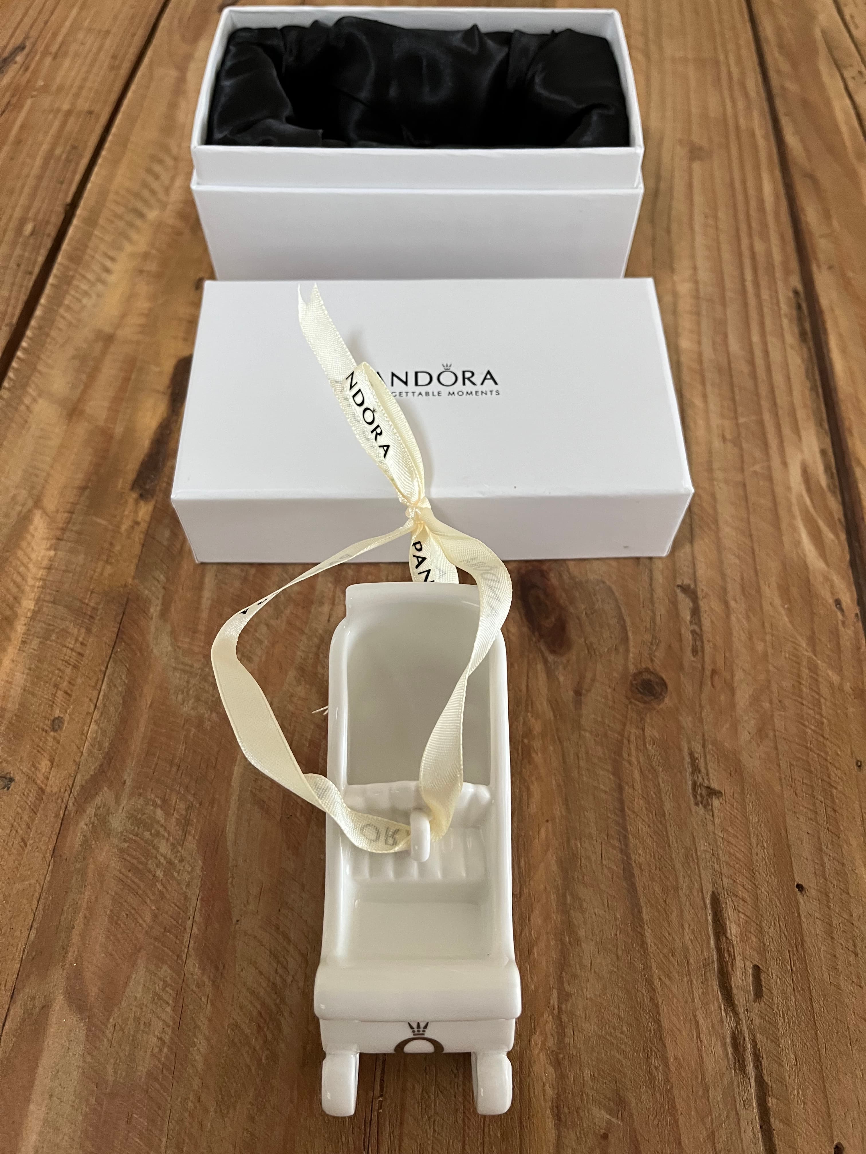 Pandora 2014 Porcelain Sleigh Christmas Ornament In Original Box — photo 4 of 7