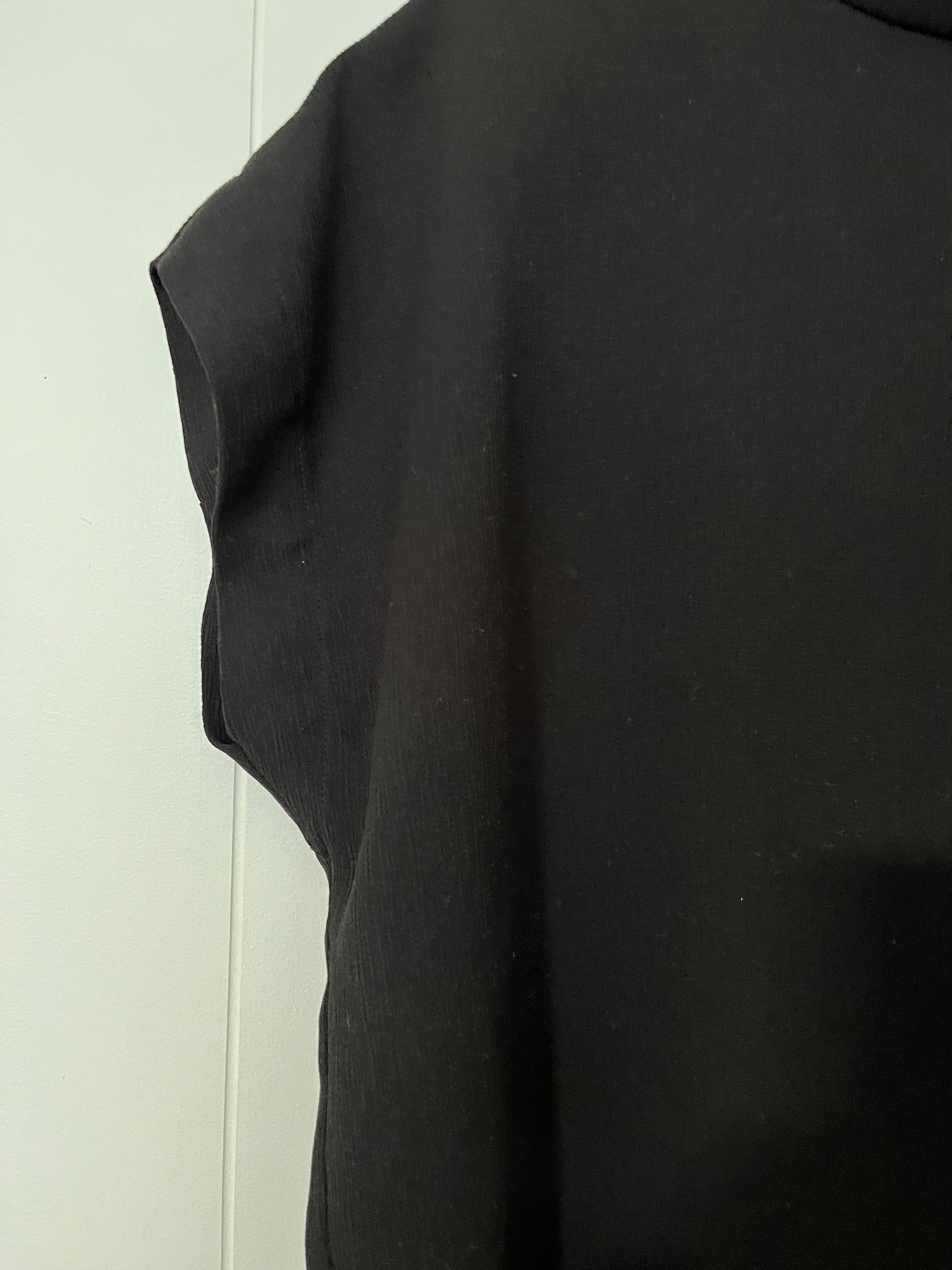 Seed Heritage Black Mock Neck Cap Sleeve Top Size 10 — photo 3 of 6