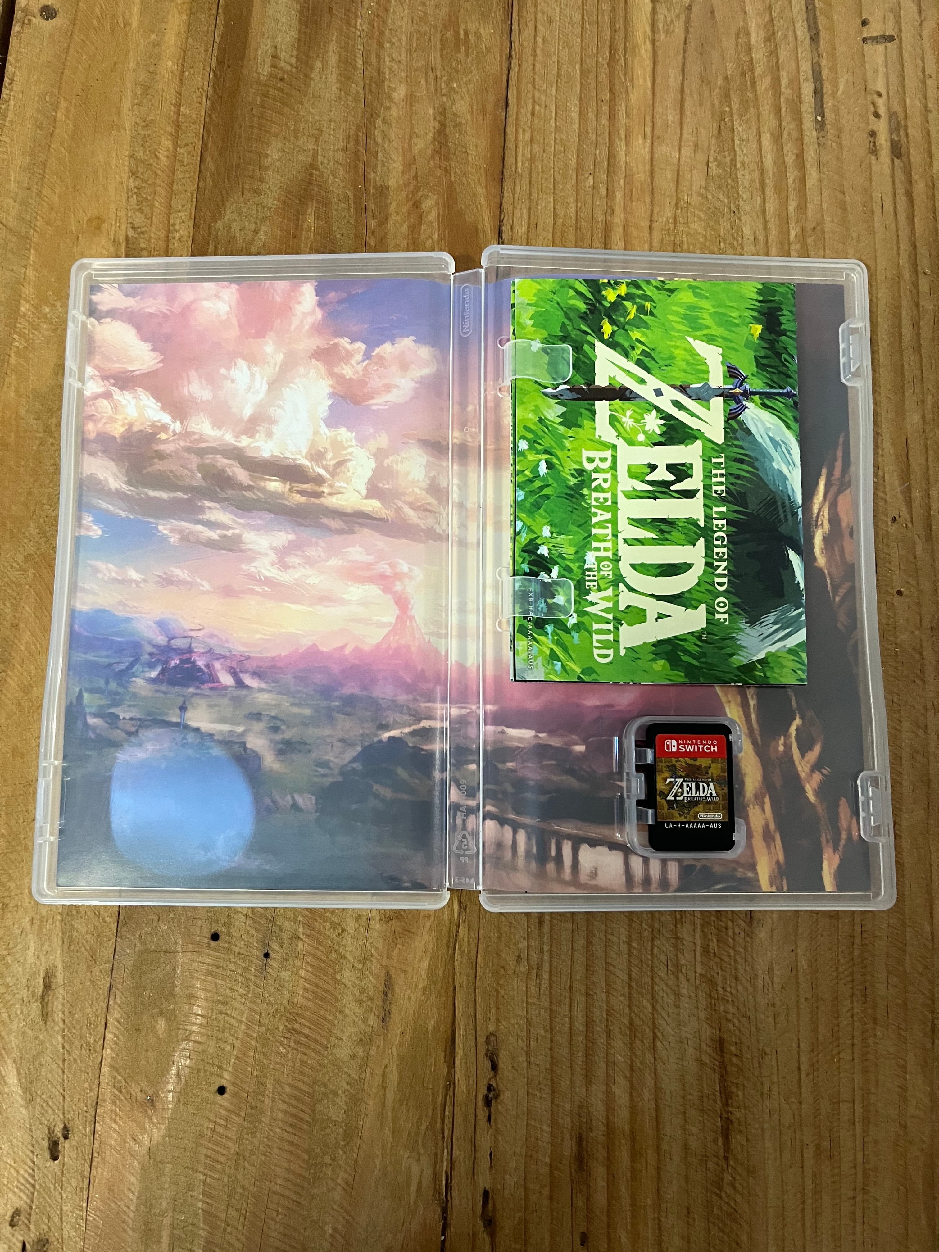 The Legend Of Zelda: Breath Of The Wild - Nintendo Switch Game - Tested and Working — photo 2 of 3