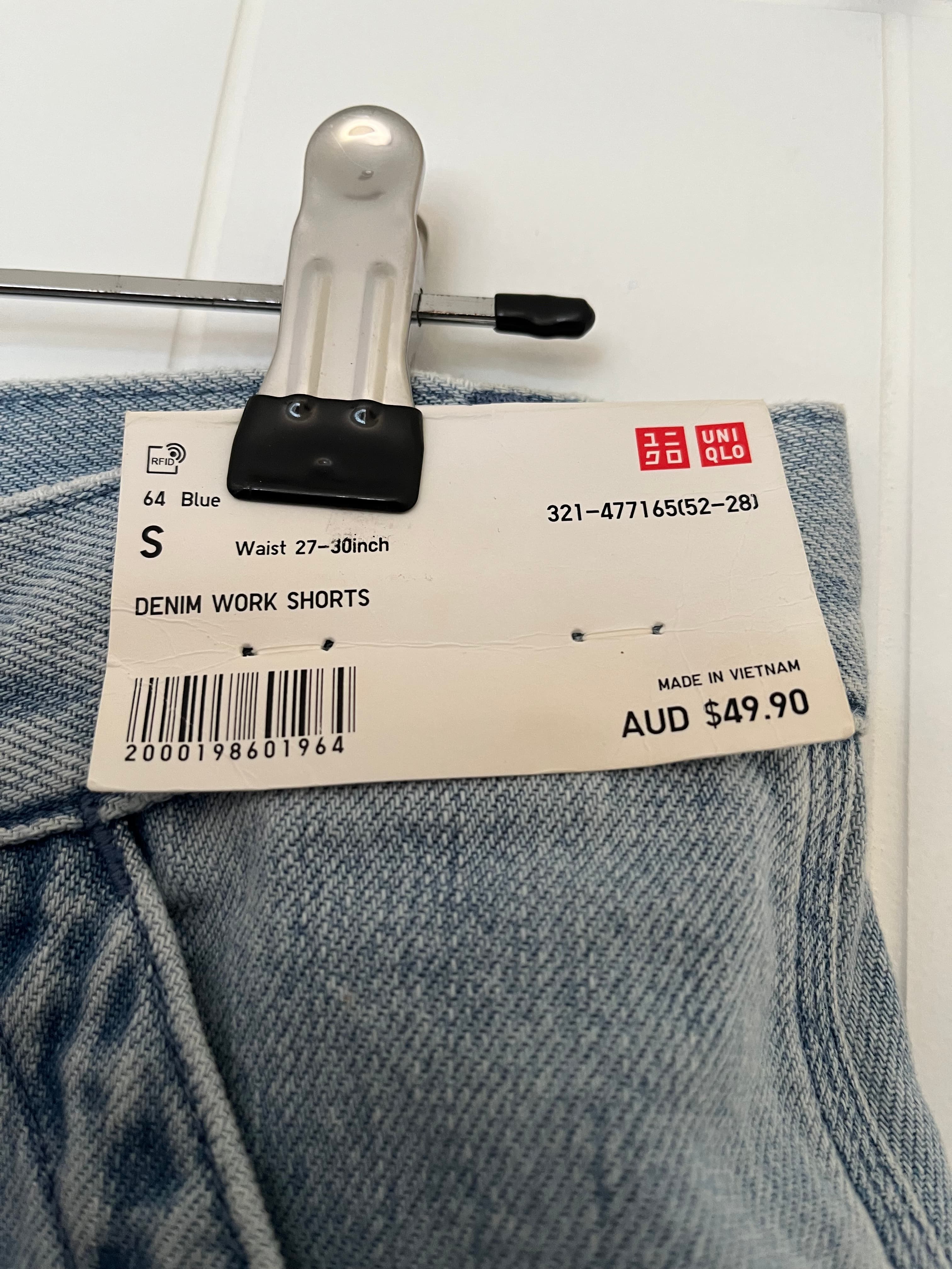 Uniqlo Light Blue Denim Work Shorts Size S — photo 2 of 5