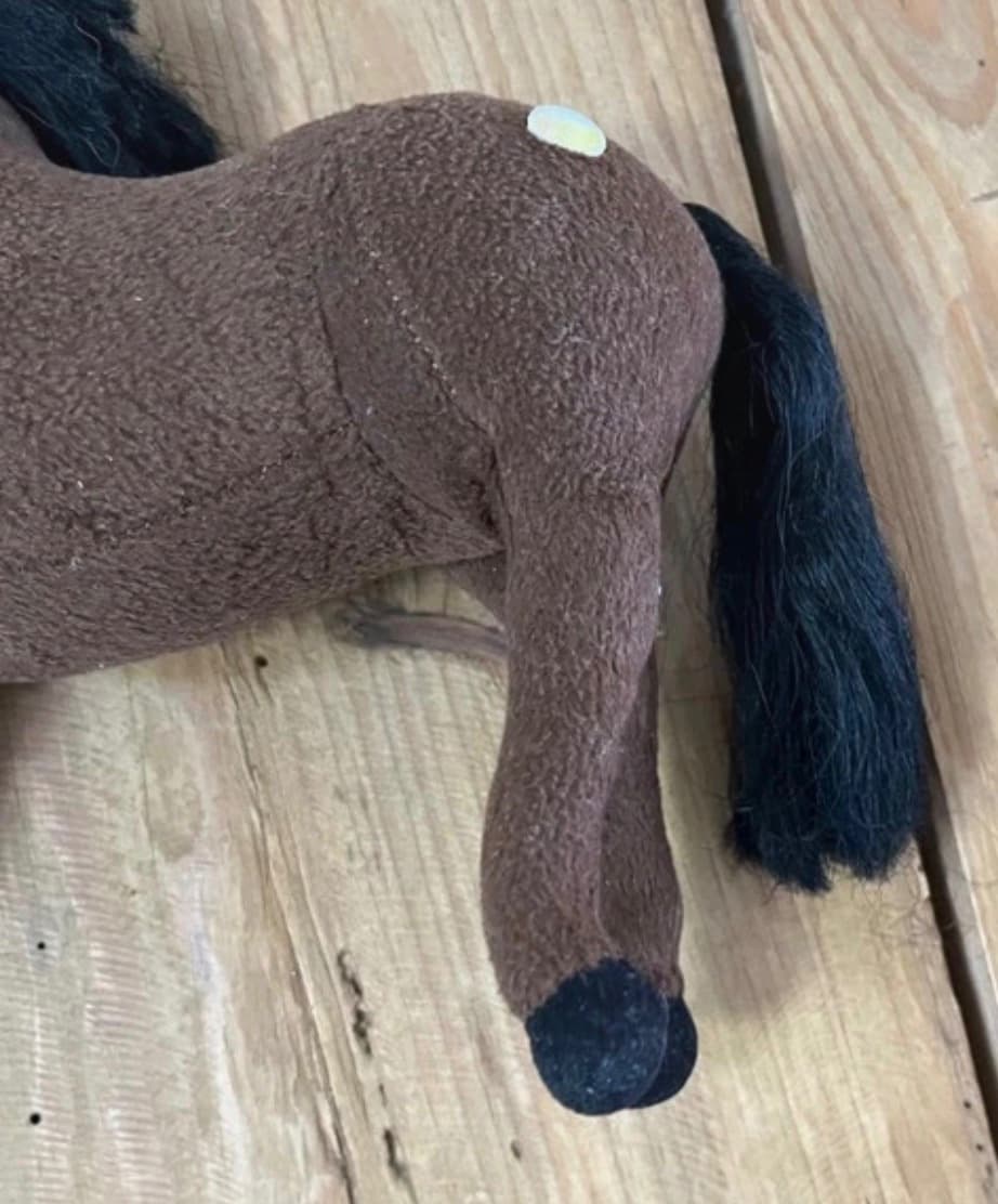 Vintage 2002 The Saddle Club Brown Horse Plush Toy With White Socks and poseable legs — photo 5 of 8