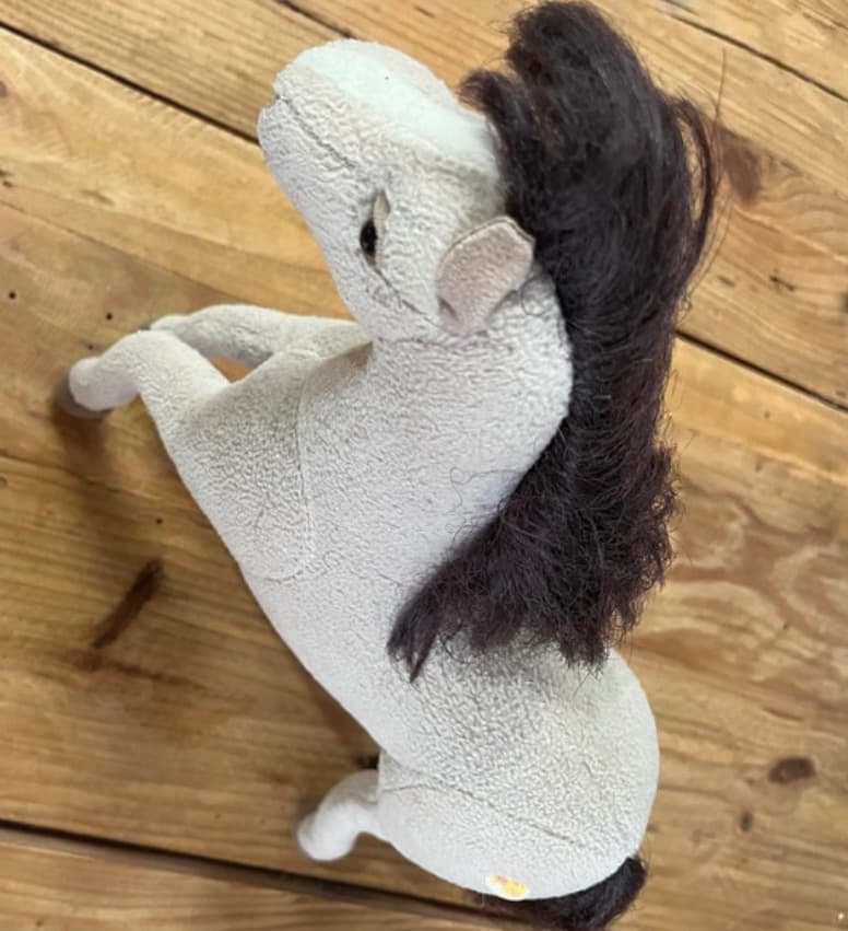 Vintage 2002 The Saddle Club Brown Horse Plush Toy With White Socks and poseable legs — photo 6 of 7