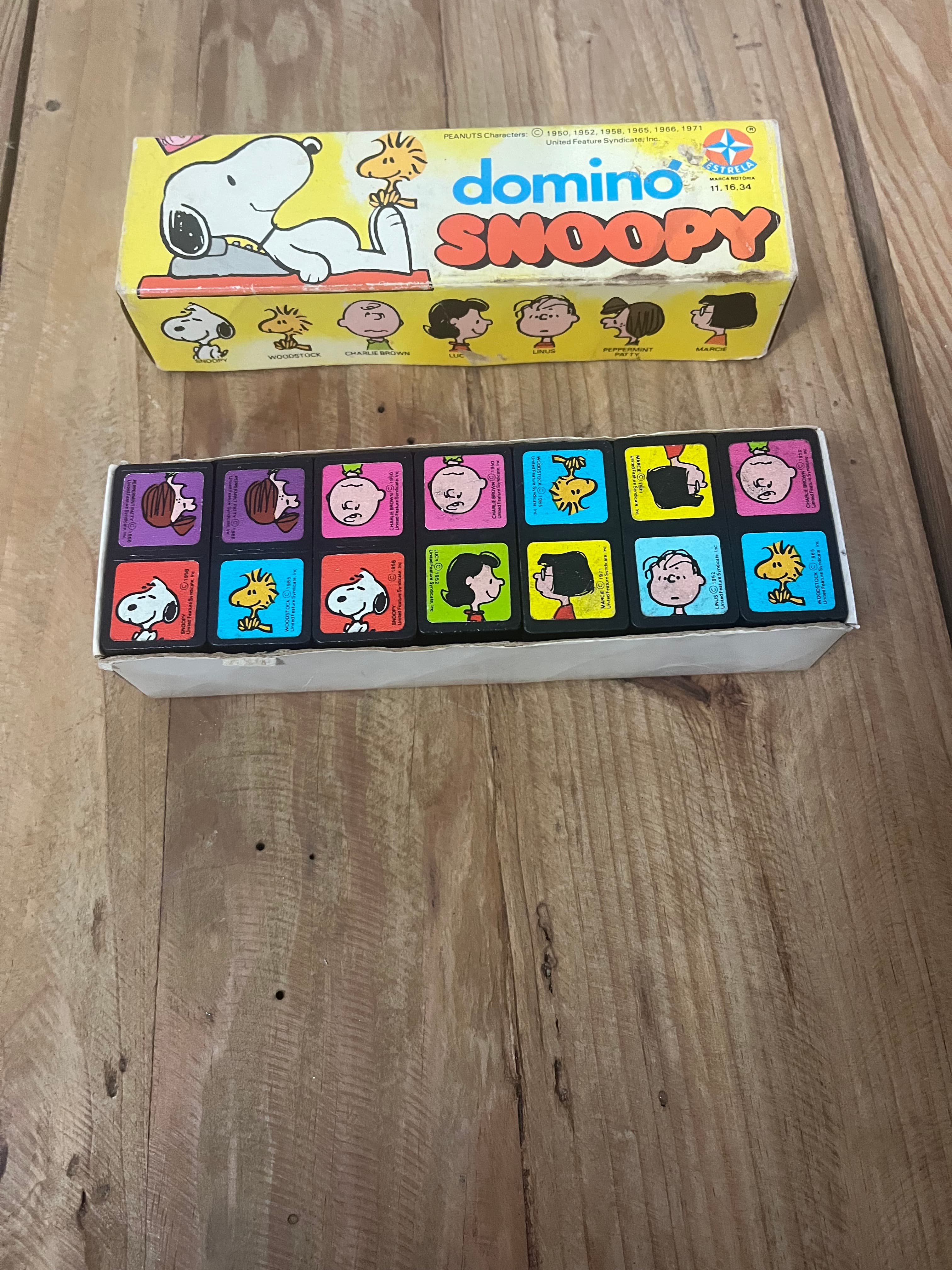 Vintage Estrela Peanuts Snoopy Domino Game Set from 1971 — photo 2 of 7