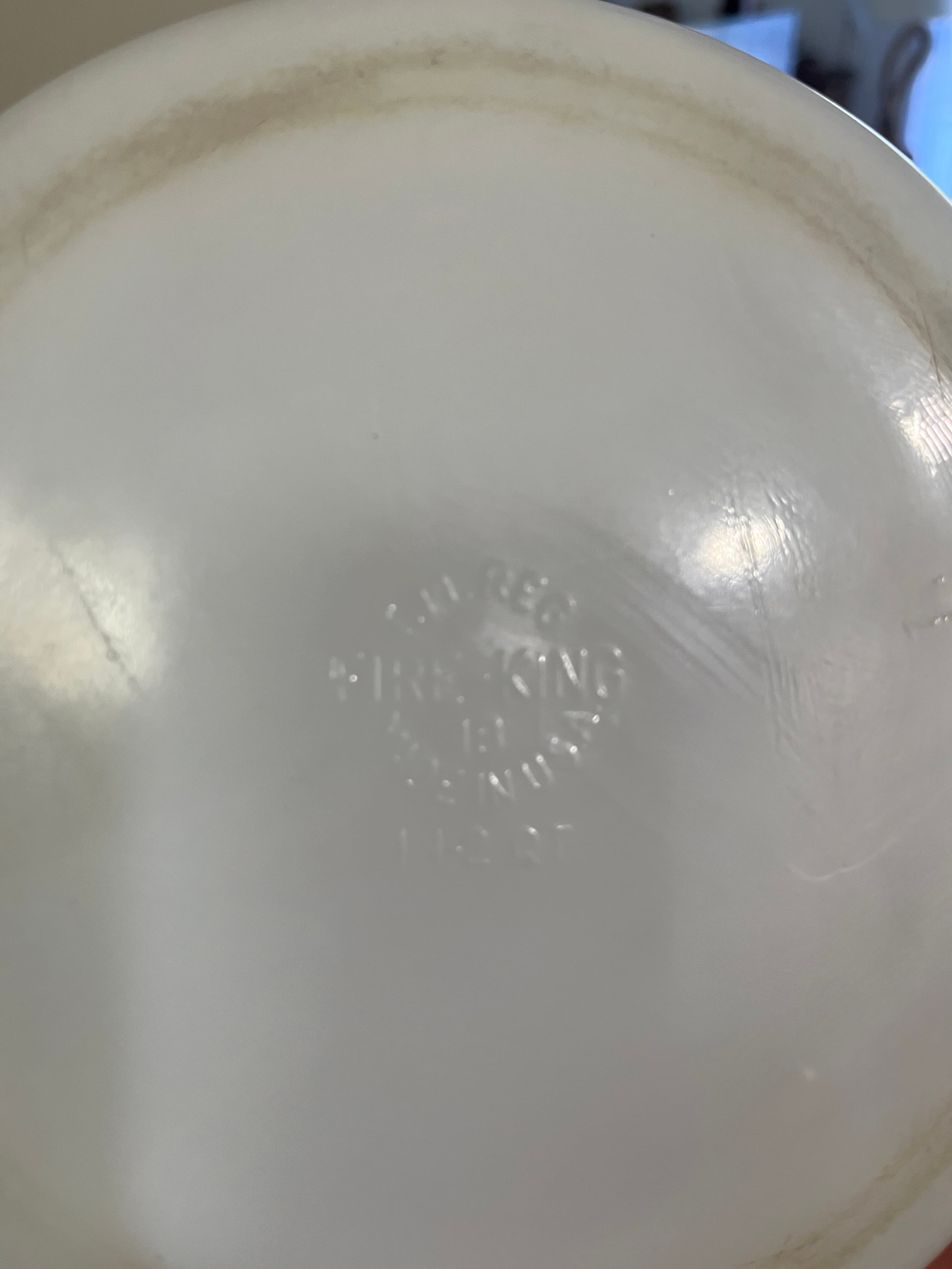 Vintage Fire King Golden Wheat Casserole Dish with Lid 1 1-2 Qt Round Baking Dish — photo 3 of 3