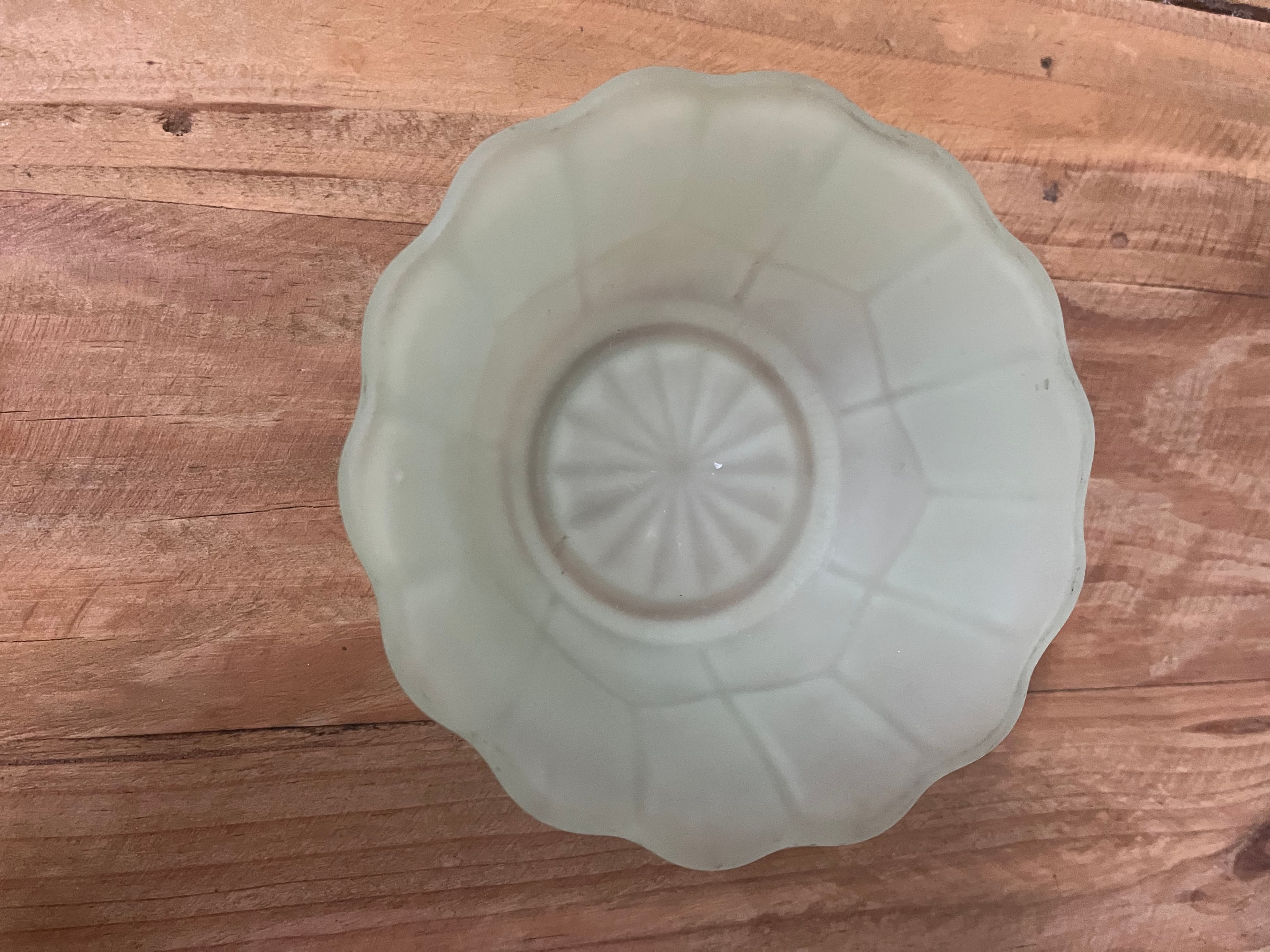 Vintage Frosted Green Satin Glass Scalloped Edge Bowl With Starburst Pattern — photo 4 of 4