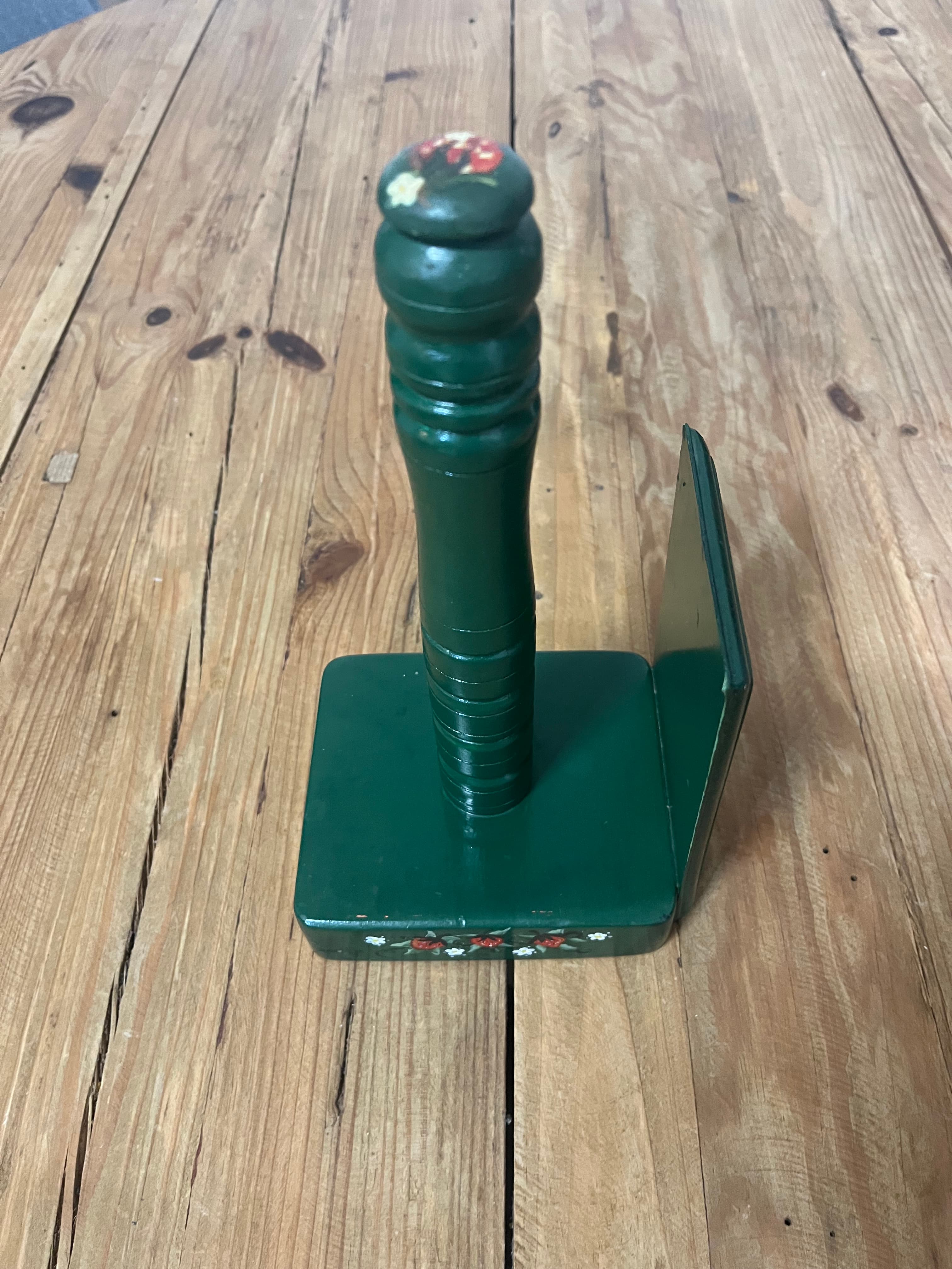 Vintage Hand-Painted Wooden Paper Towel Holder Salt & Pepper Motif — photo 5 of 8