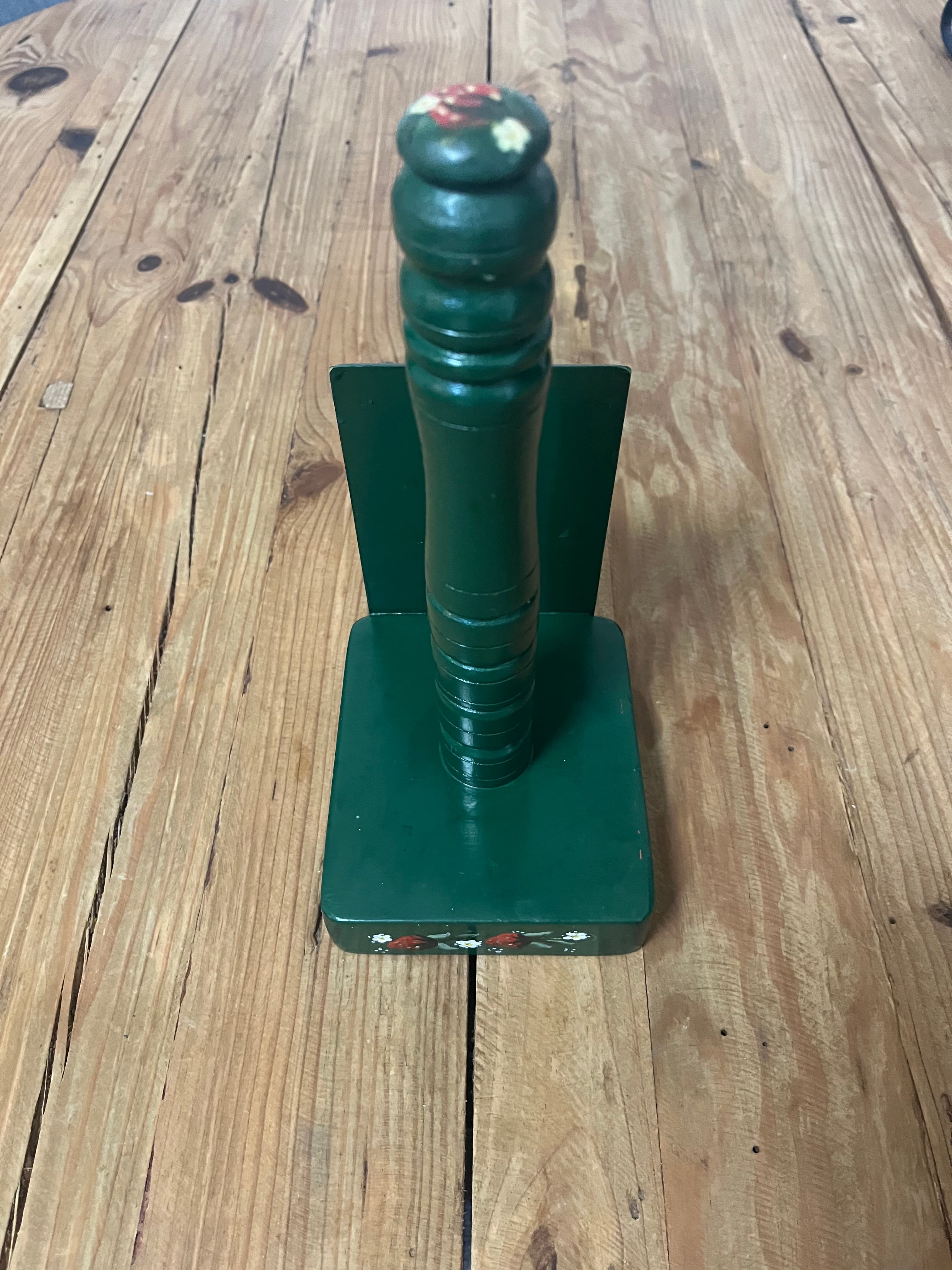 Vintage Hand-Painted Wooden Paper Towel Holder Salt & Pepper Motif — photo 6 of 8