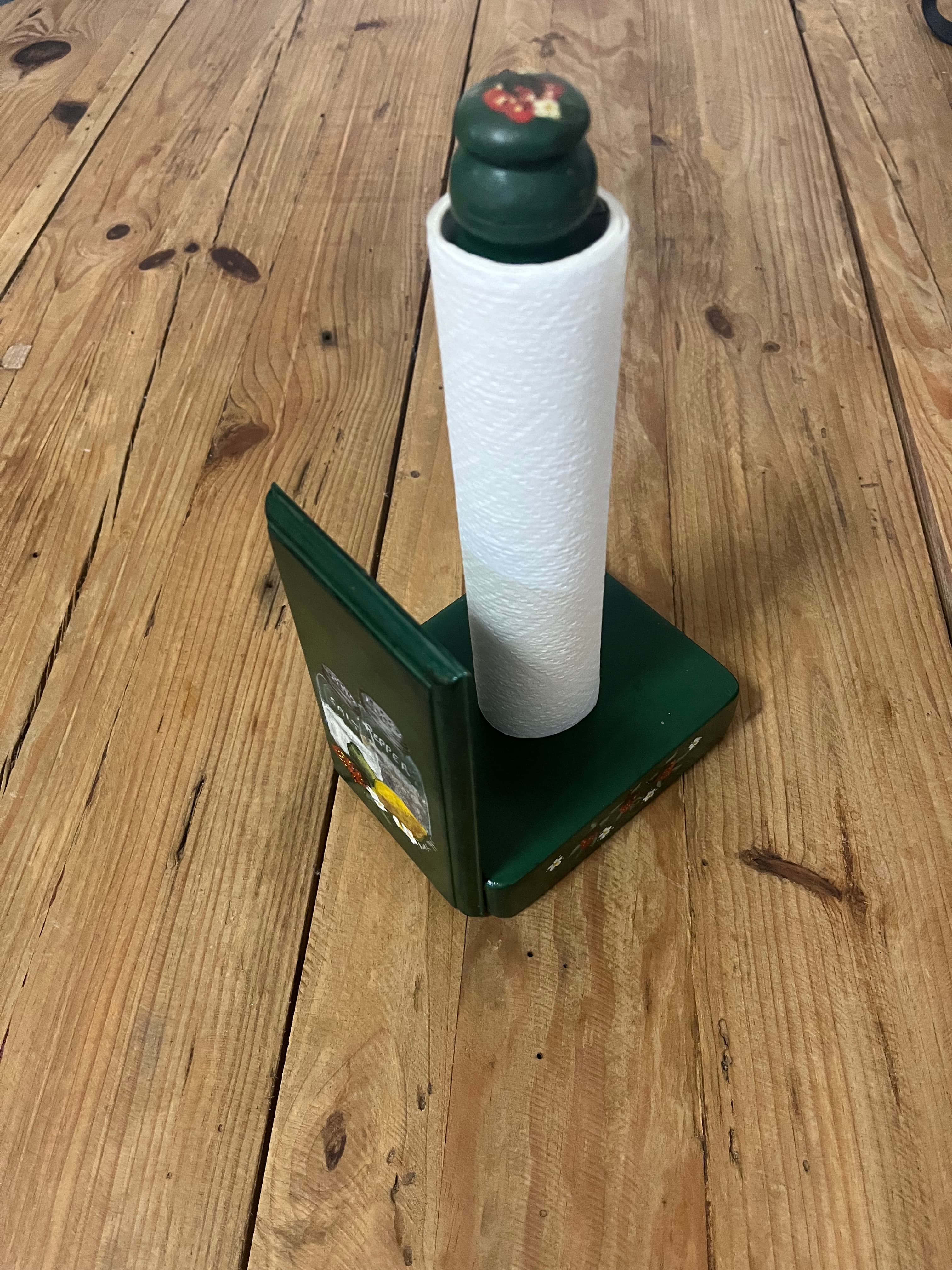 Vintage Hand-Painted Wooden Paper Towel Holder Salt & Pepper Motif — photo 8 of 8