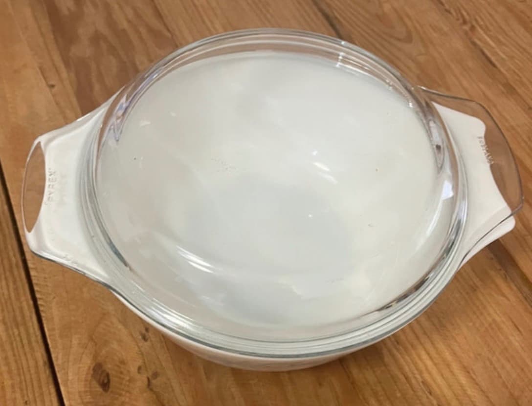Vintage Pyrex Blue Iris Pattern Casserole Dish With Glass Lid England — photo 3 of 10