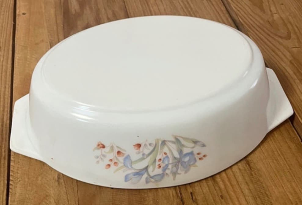 Vintage PYREX Blue Iris Pattern Oval Casserole Dish — photo 2 of 5