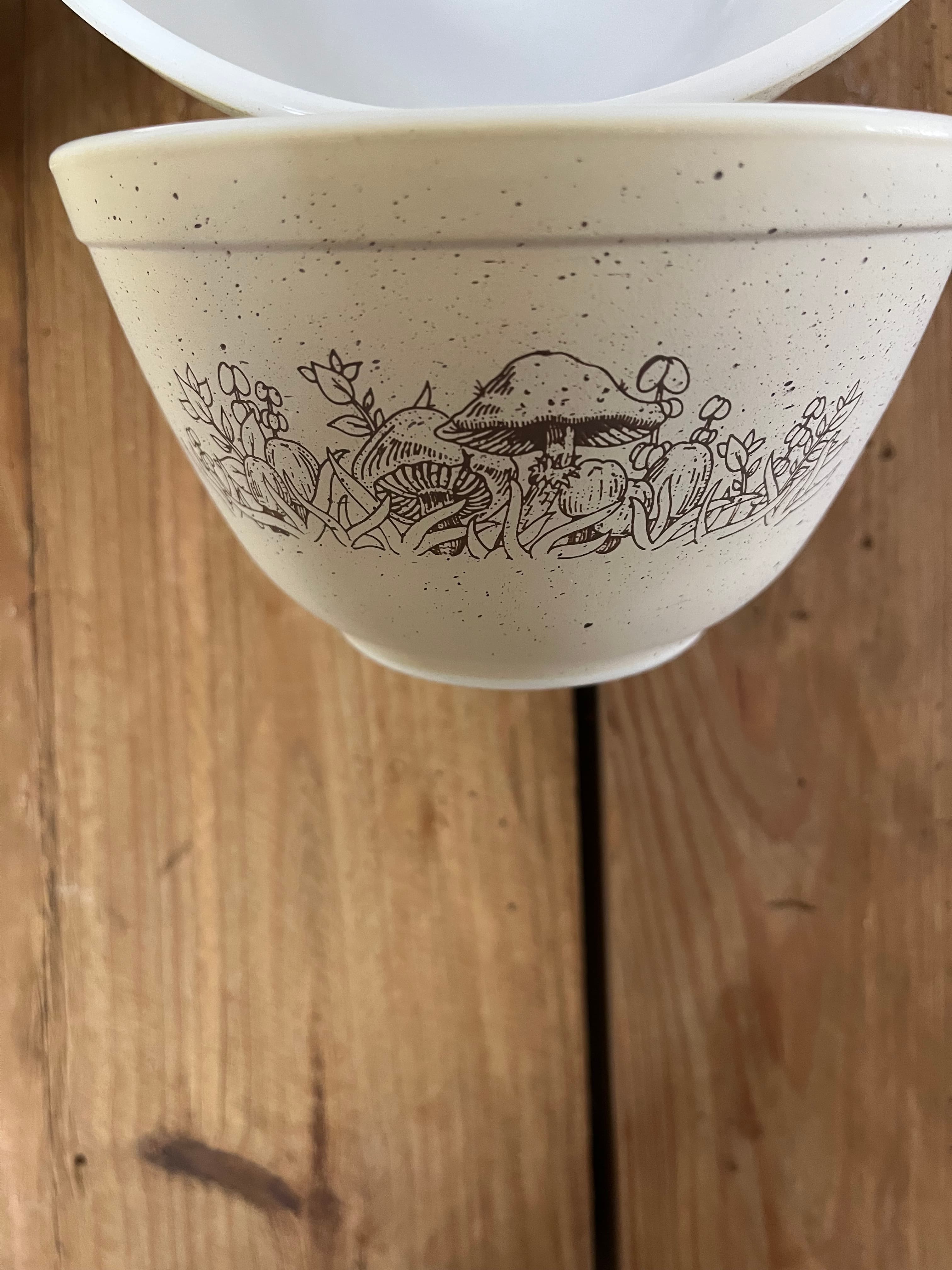 Vintage Pyrex Forest Fancies Mixing Bowl Set Of 3 — photo 4 of 5