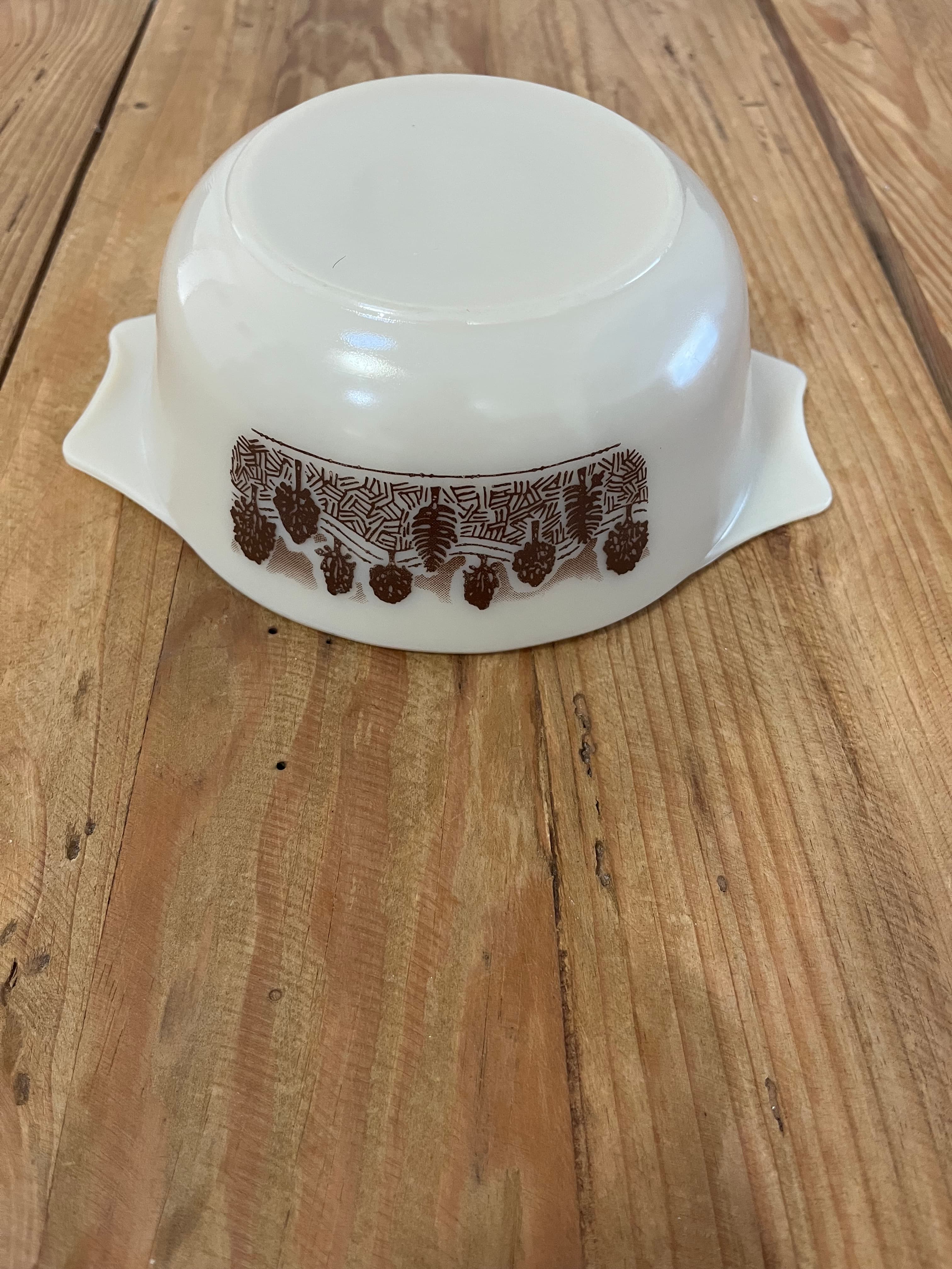 Vintage Pyrex Forest/Woodland Casserole Dish Brown Tree Pattern Made In England — photo 4 of 5