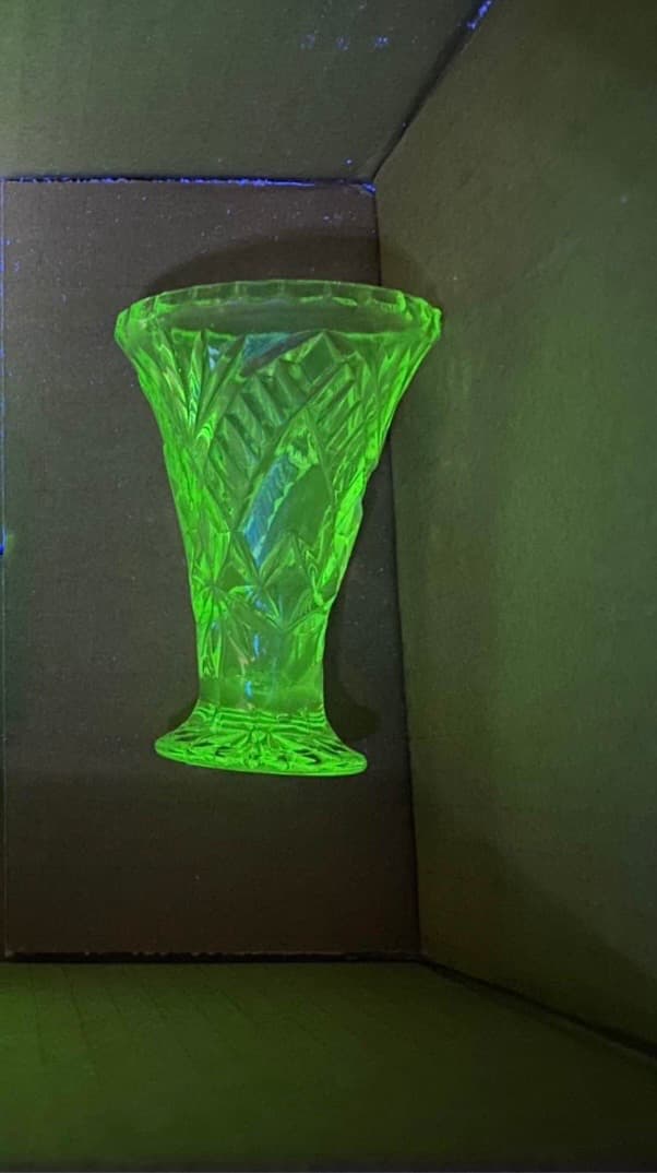 Vintage Uranium Glass Pressed Pattern Vase Green Vaseline Glass Glows UV — photo 2 of 9