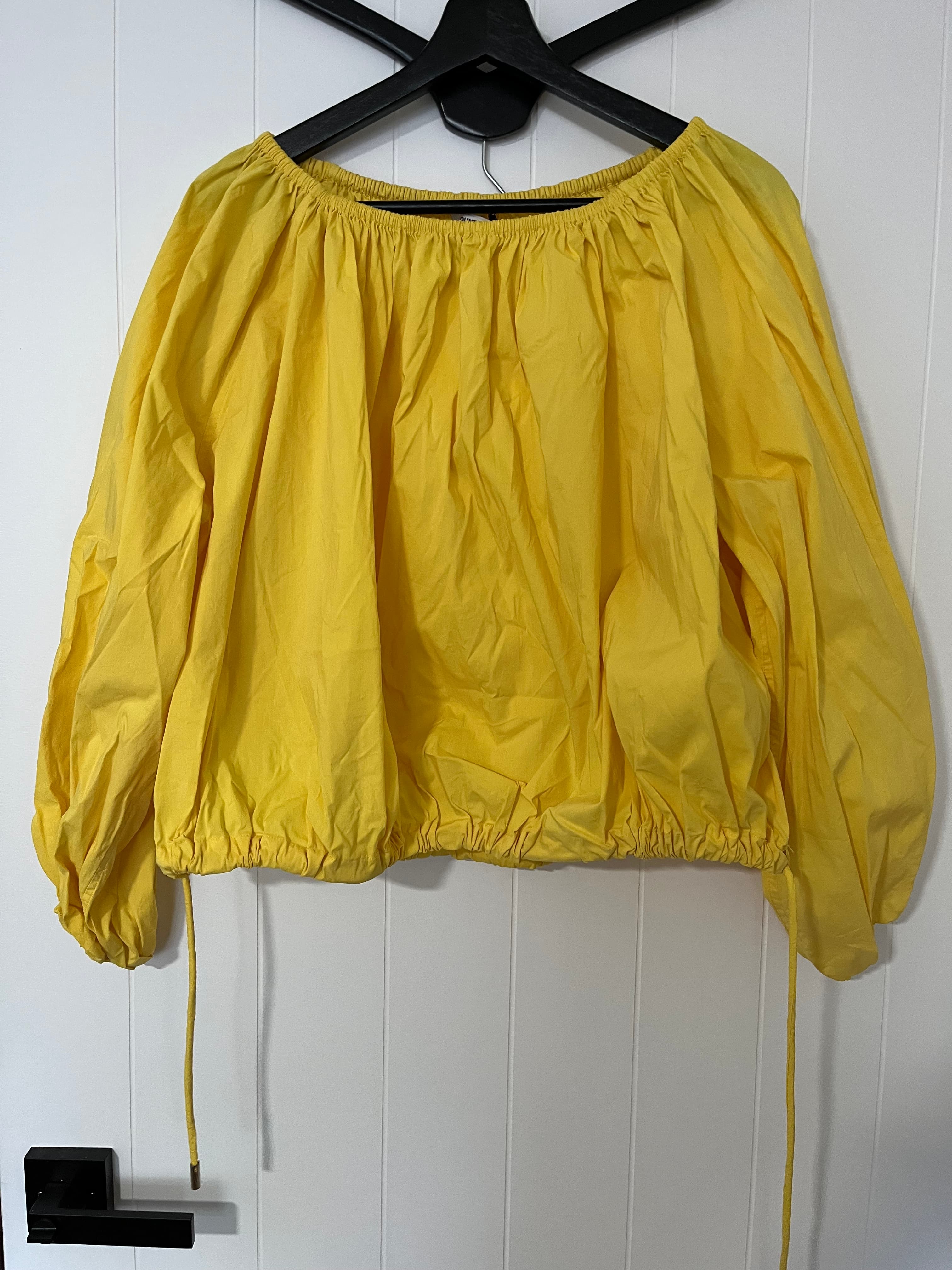Yellow Country Road Off-The-Shoulder Blouse Size 8 — photo 1 of 6