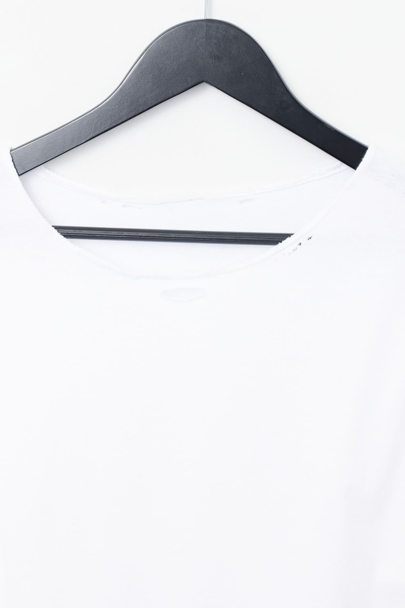 Vintage 2000's Thrashed Blank T-Shirt — photo 3 of 3