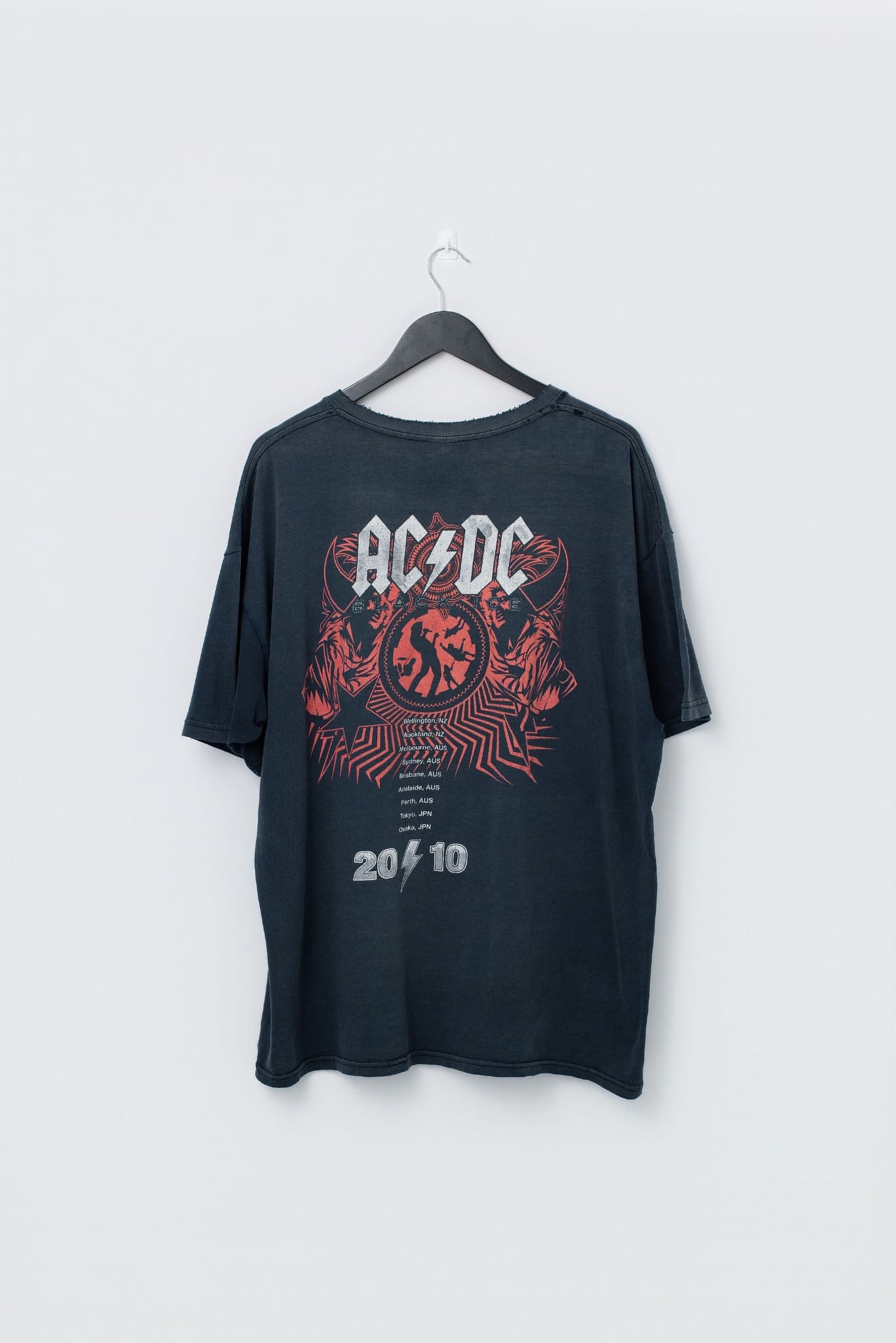 Vintage 2010 AC/DC Black Ice World Tour Graphic T-Shirt — photo 1 of 3