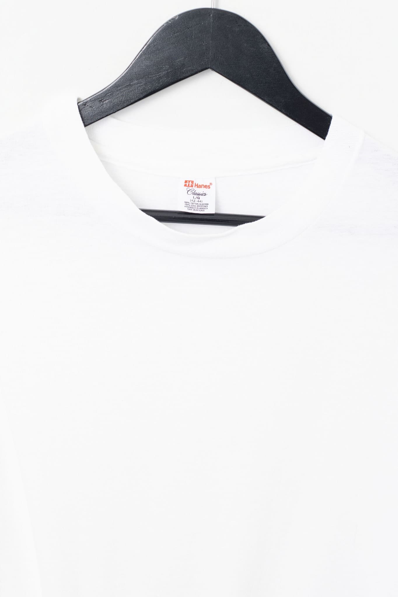 Vintage 90's Blank Hanes T-shirt — photo 3 of 3