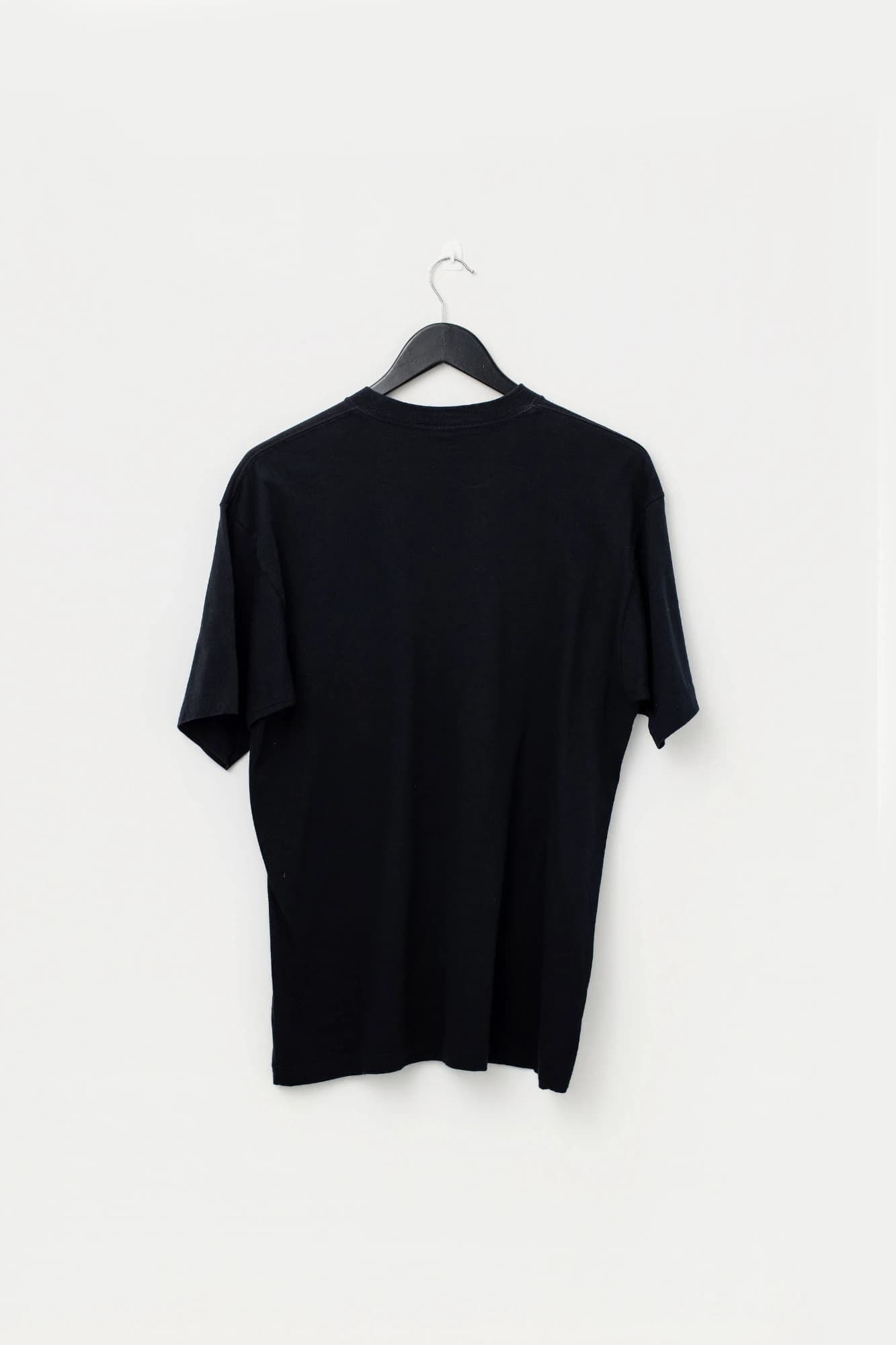 Vintage 90's Blank Pocket T-Shirt — photo 3 of 3
