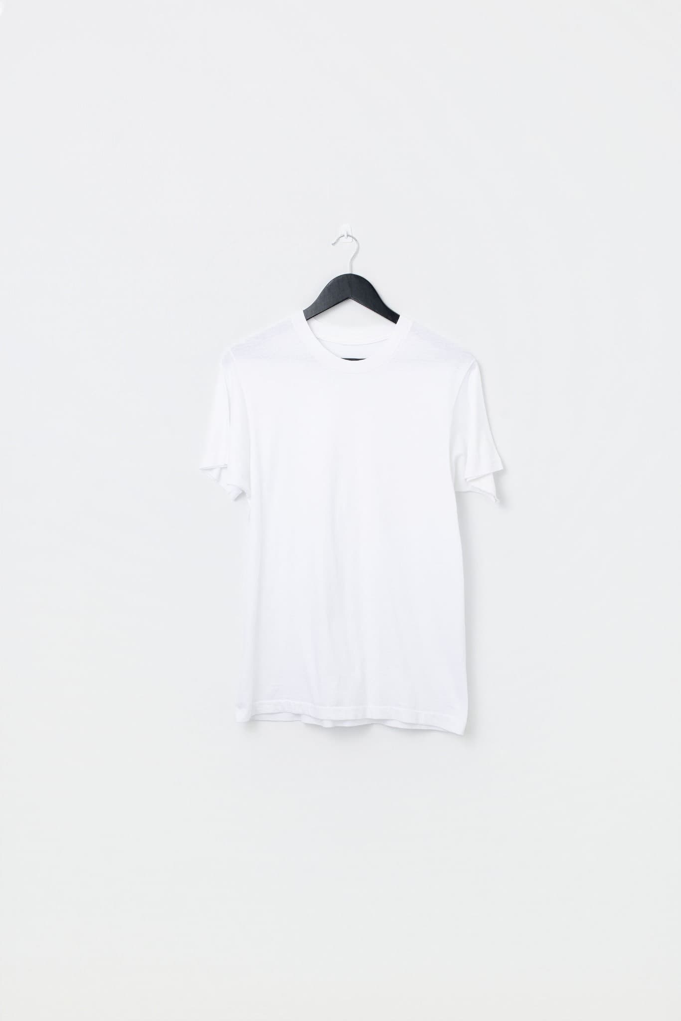 Vintage 90's Blank Single Stitch T-shirt — photo 1 of 3