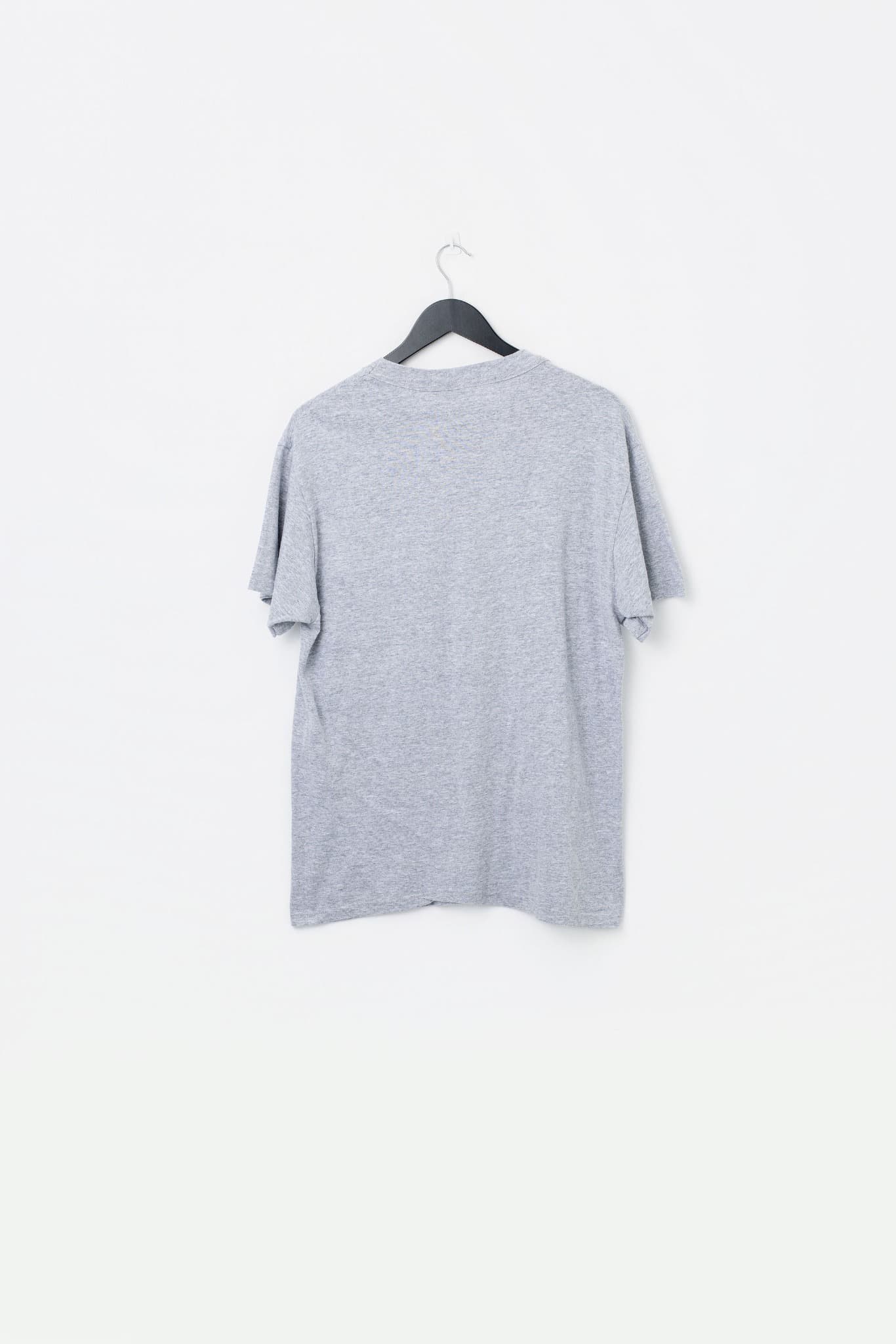 Vintage 90's Fruit of the Loom Blank T-shirt — photo 2 of 3