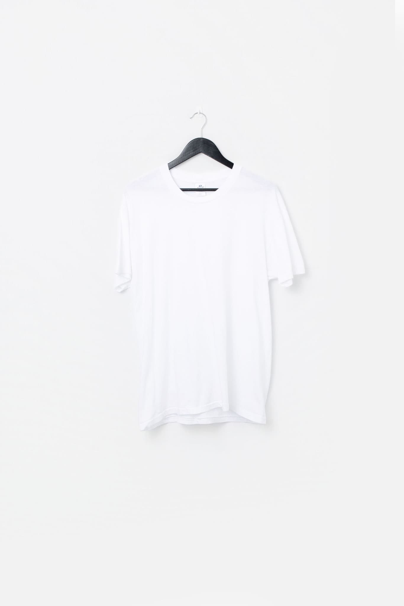 Vintage 90's Single Stitch Blank T-shirt — photo 1 of 3