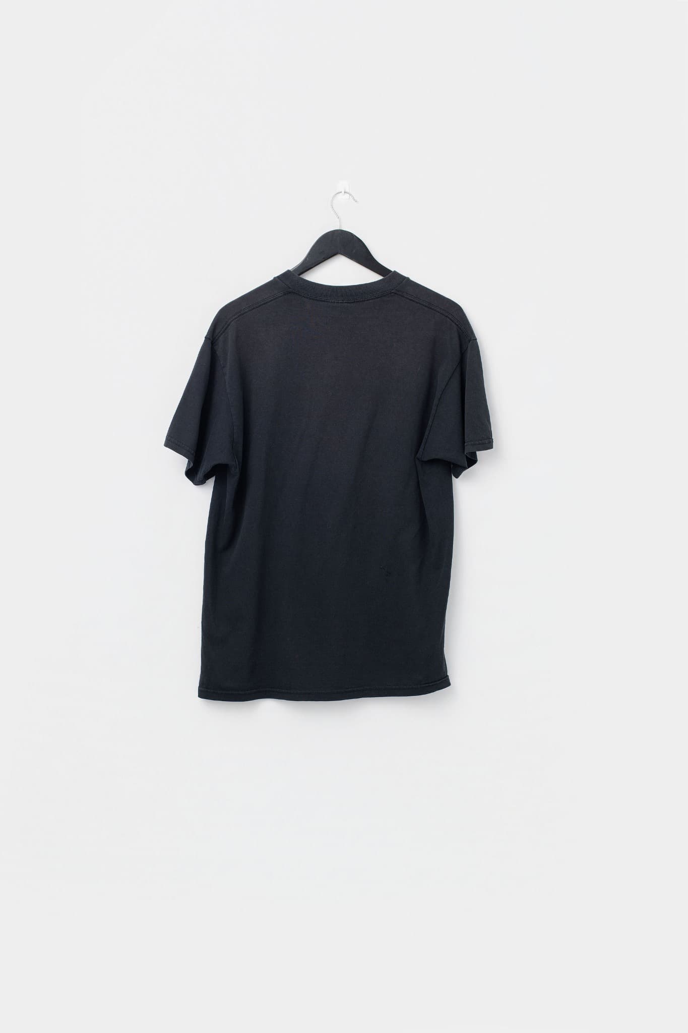 Vintage Blank 90's Lee T-Shirt — photo 2 of 3
