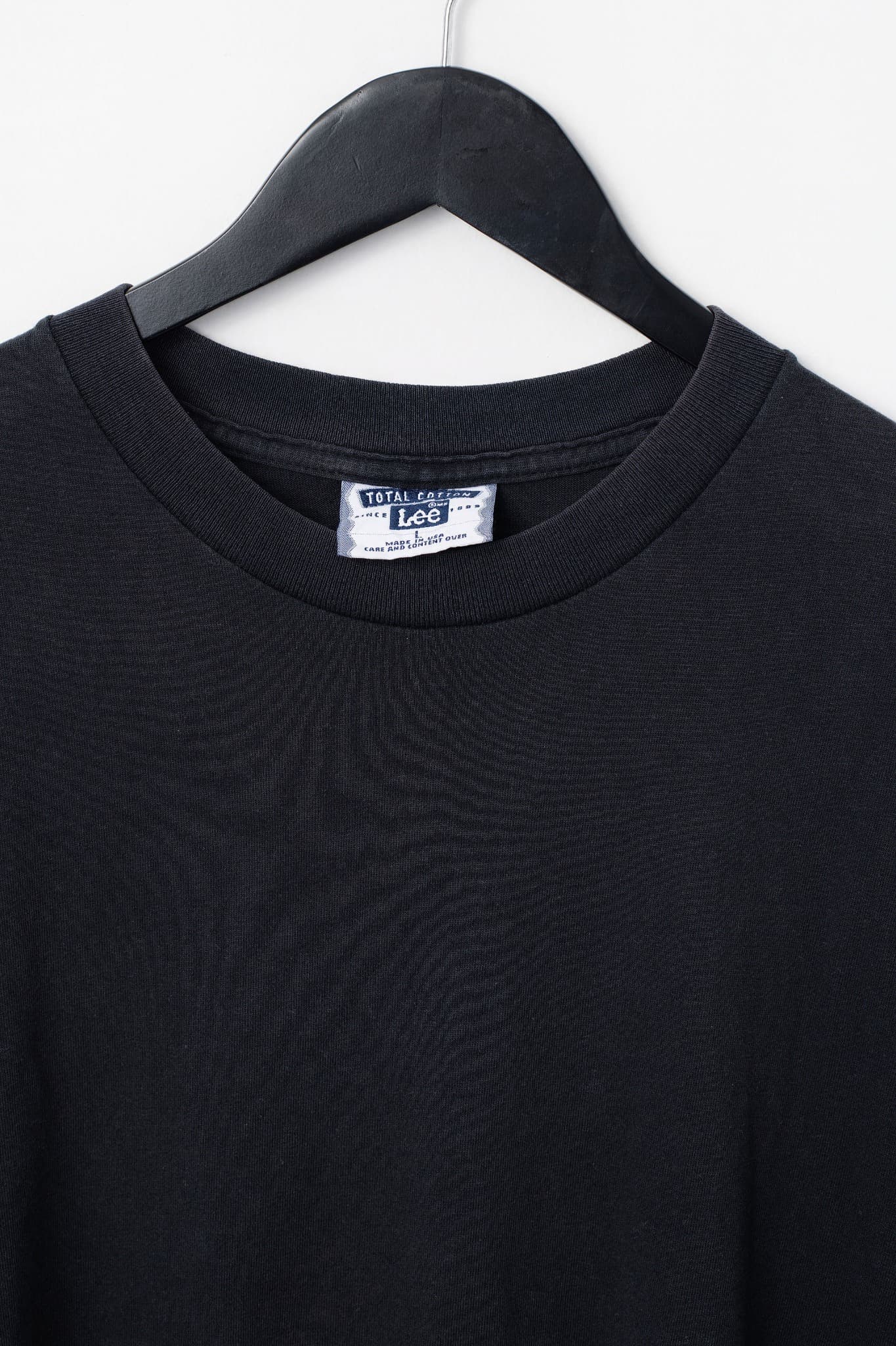 Vintage Blank 90's Lee T-Shirt — photo 3 of 3