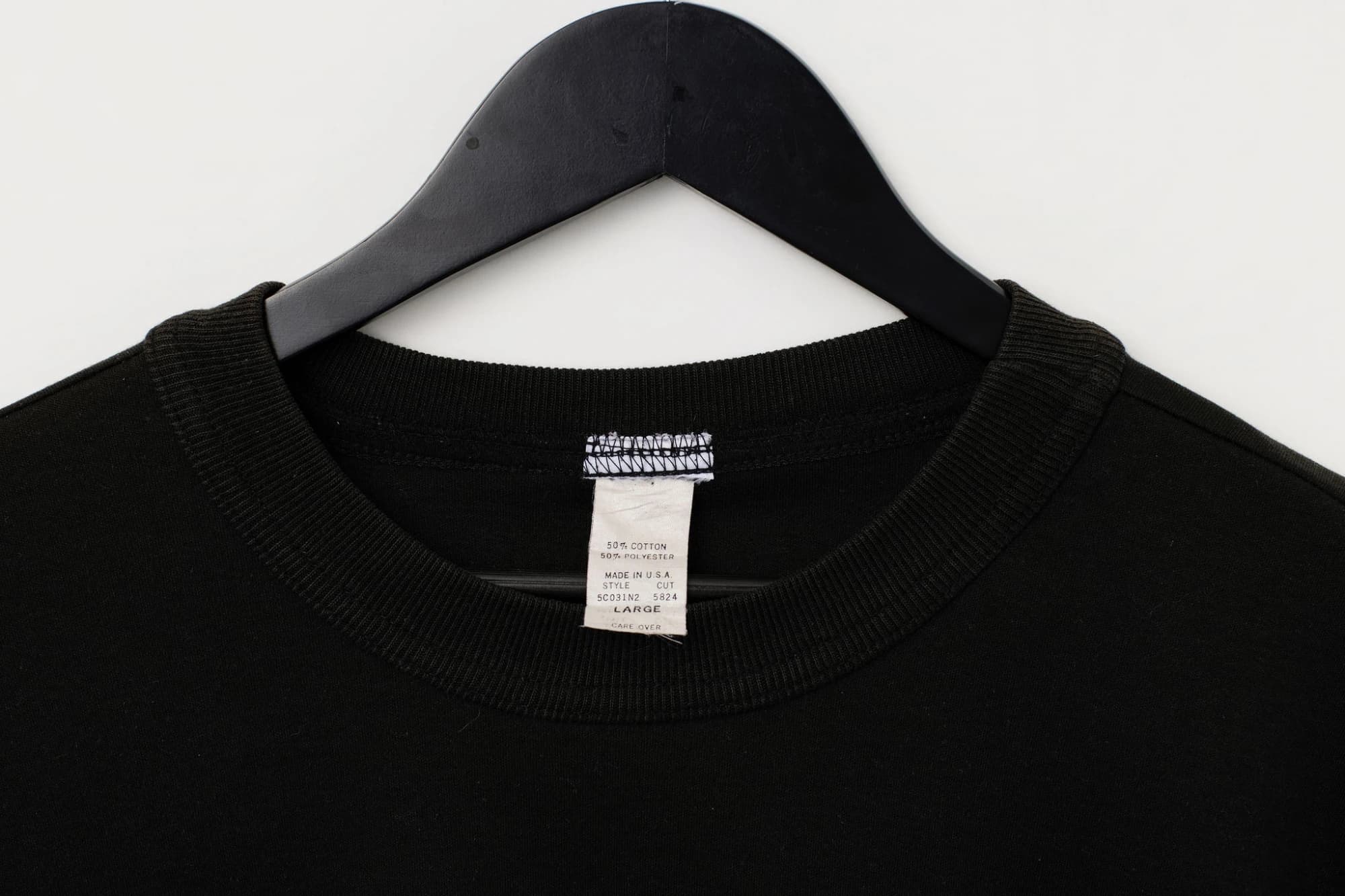 Vintage Blank T-shirt — photo 2 of 3