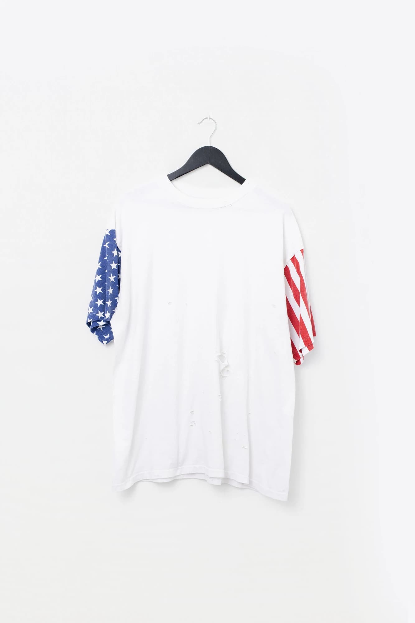 Vintage Distressed 90's American Flag T-Shirt — photo 1 of 3
