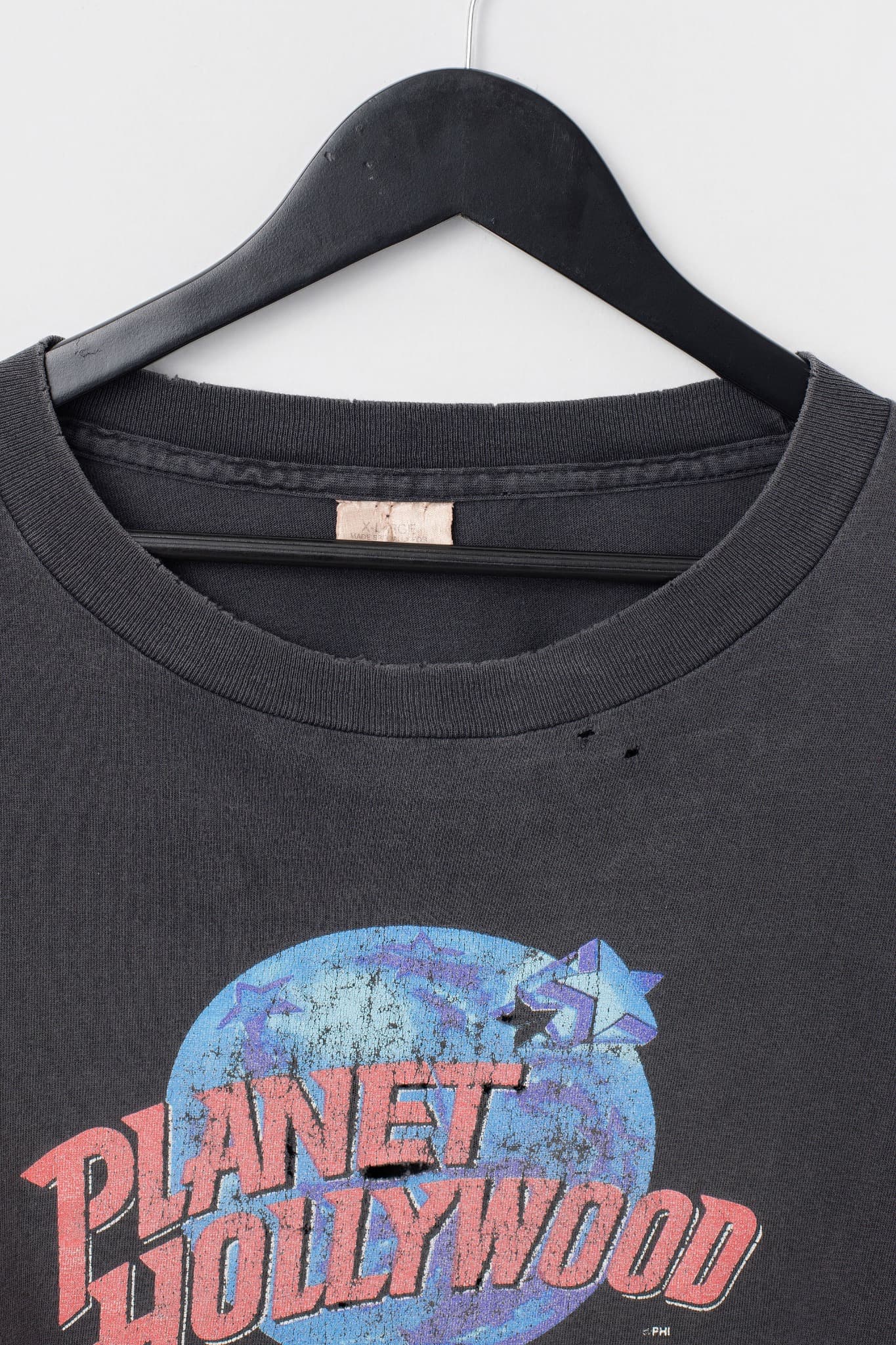 Vintage Distressed 90's Planet Hollywood T-Shirt — photo 3 of 3