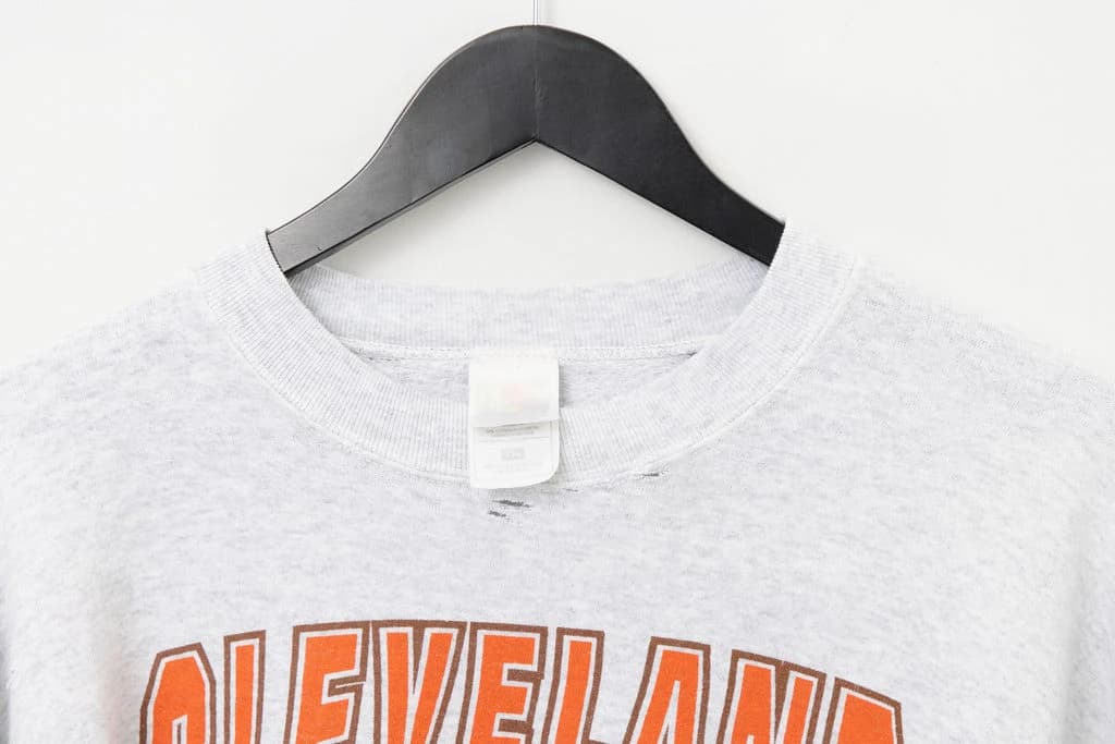 Vintage Distressed Cleveland 1999 Football Sweatshirt — photo 2 of 3