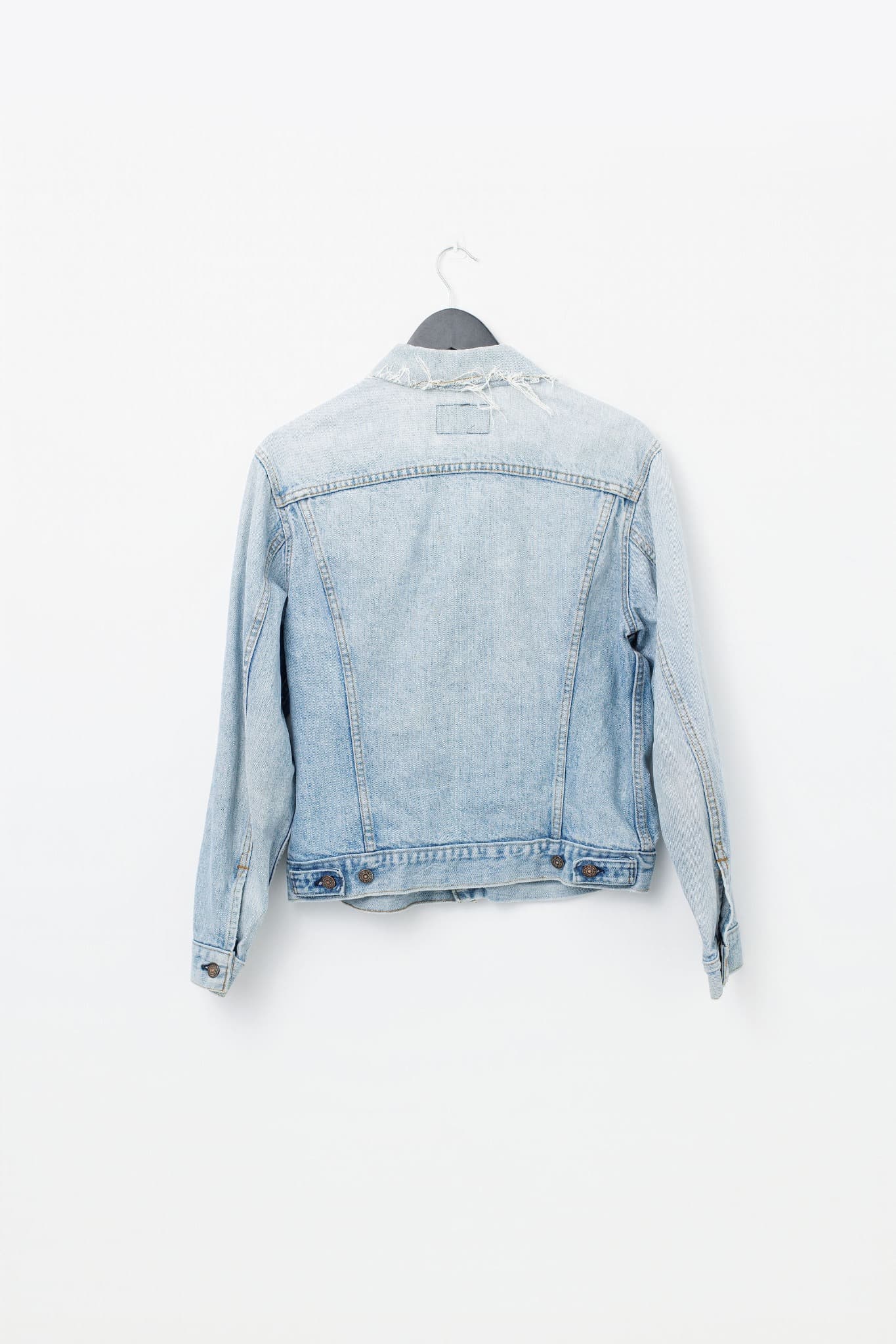 Vintage Distressed Levi's Denim Jacket — photo 2 of 3