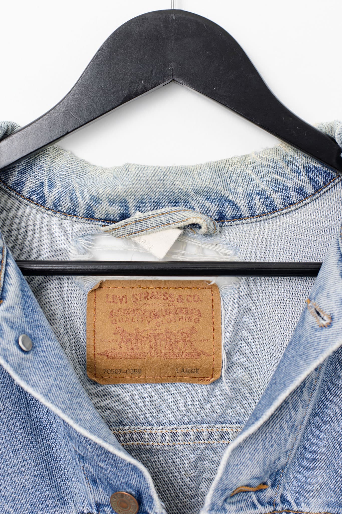 Vintage Distressed Levi's Denim Jacket — photo 3 of 3