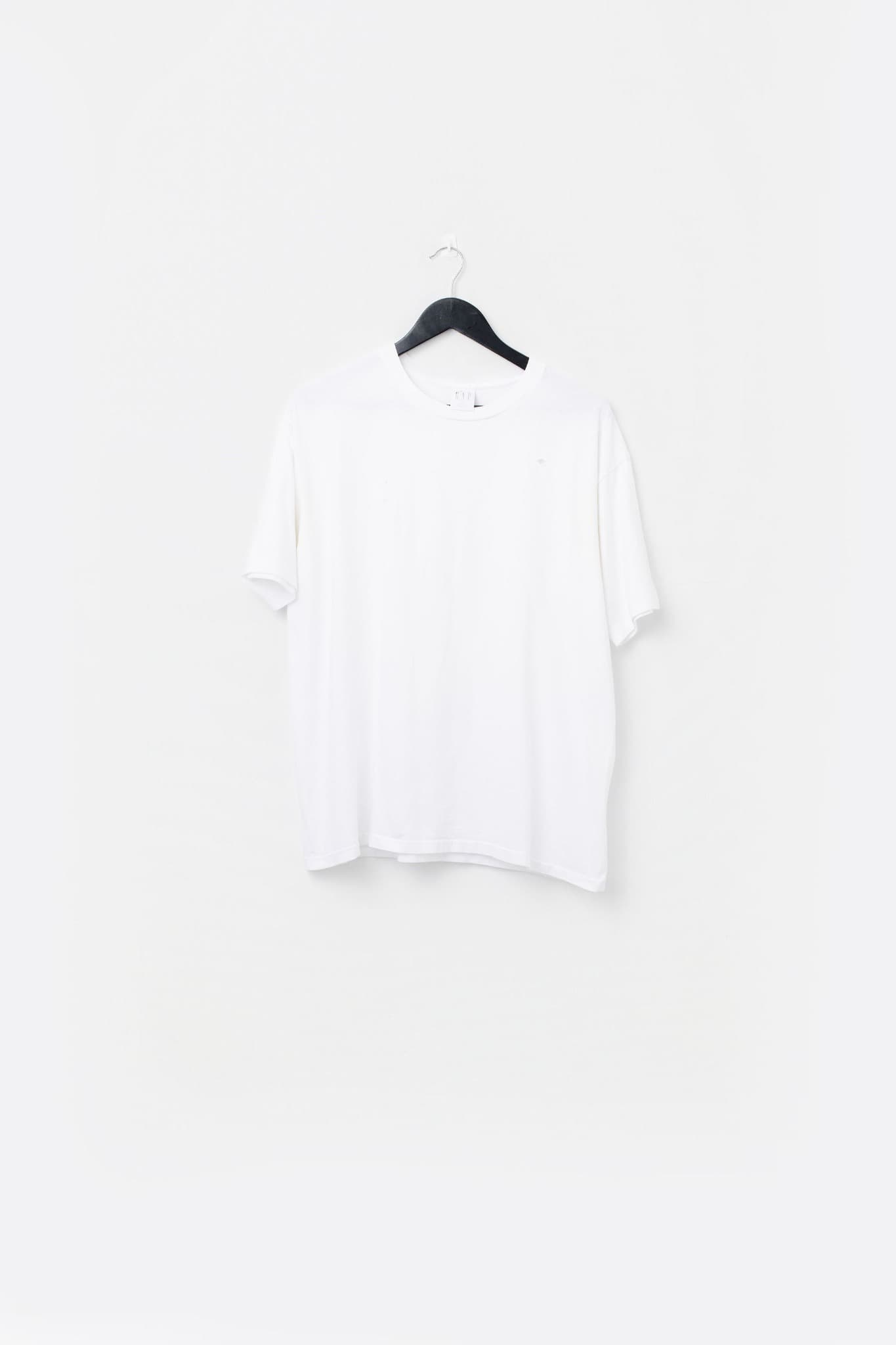 Vintage Distressed & Repaired Blank GAP Single Stitch T-Shirt — photo 1 of 3
