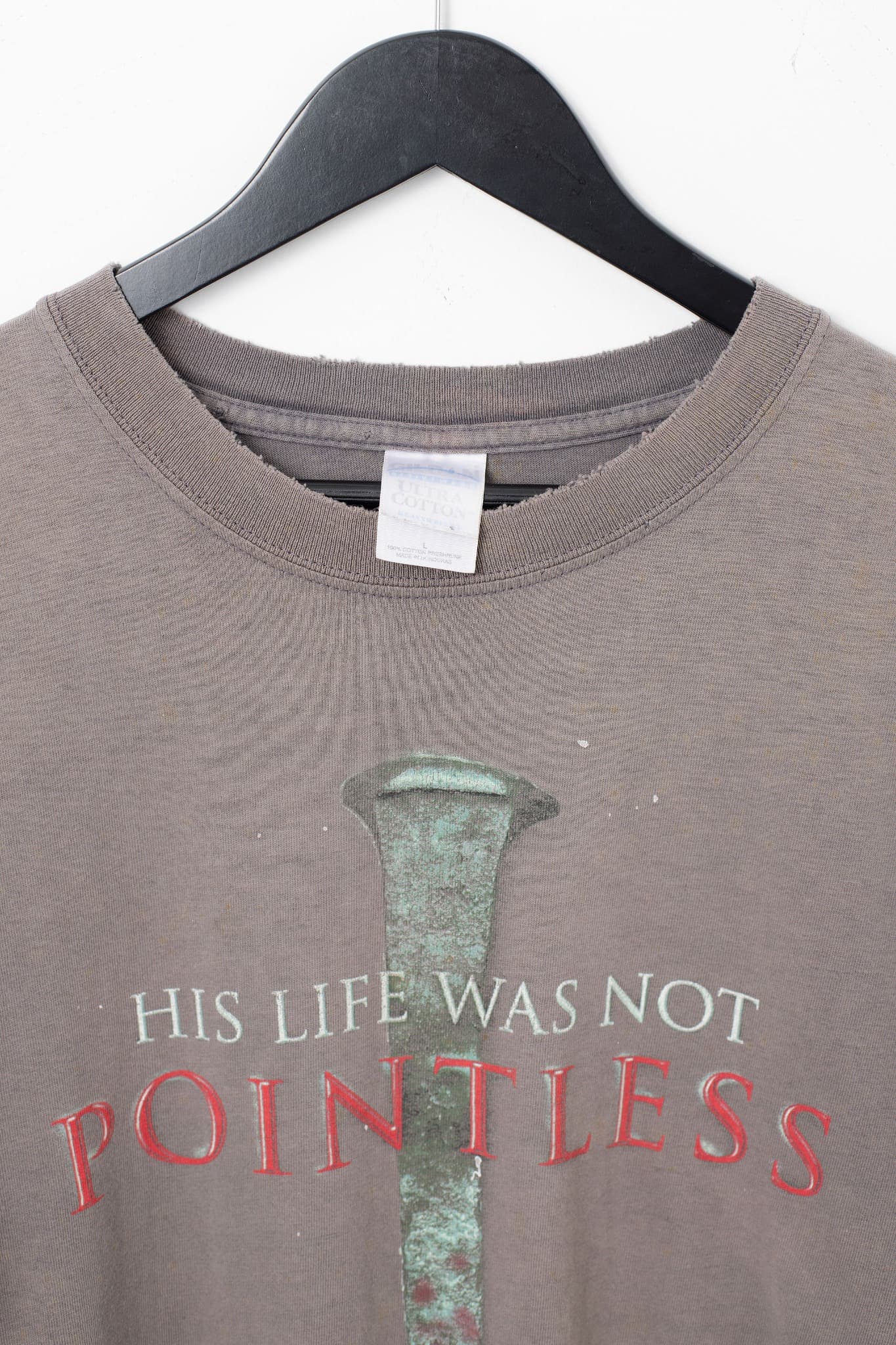 Vintage 'His Life Was Not Pointless' Graphic T-Shirt — photo 3 of 3