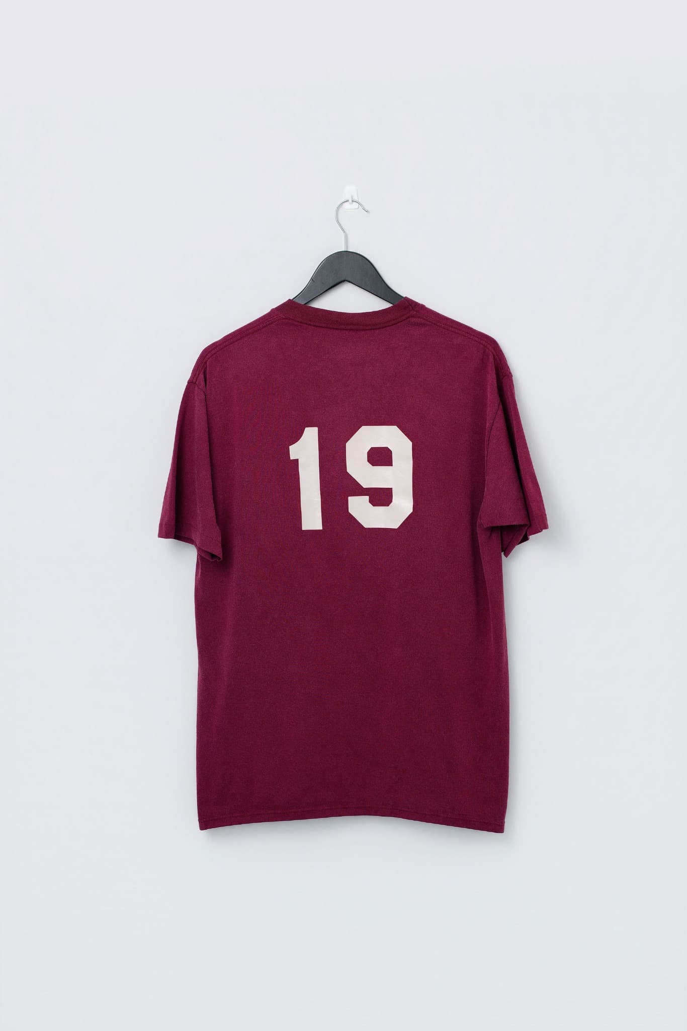Vintage Jerzees Maroon T-Shirt With Number 19 Print Size Large — photo 2 of 3