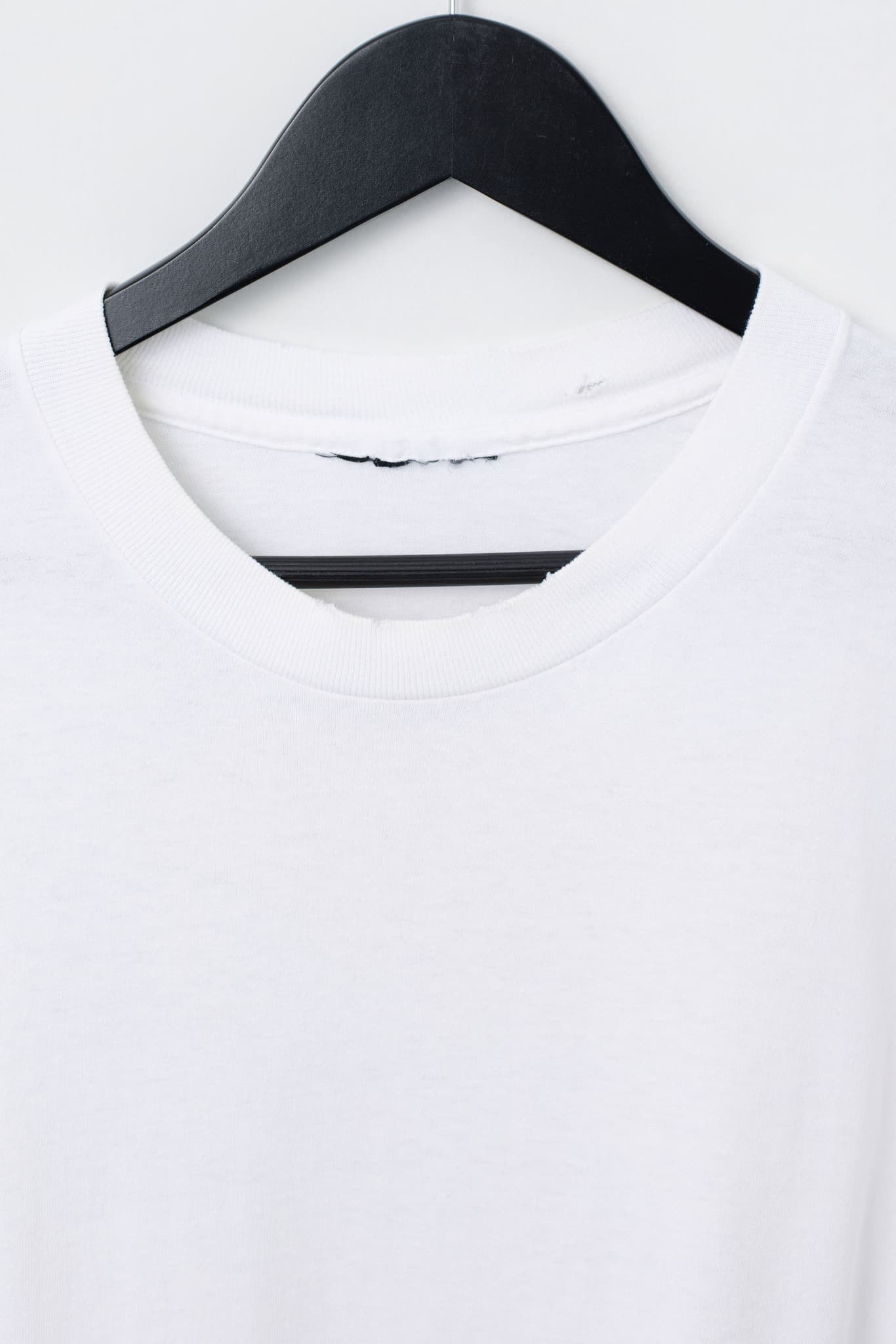 Vintage Thrashed 90's Blank T-shirt — photo 3 of 3