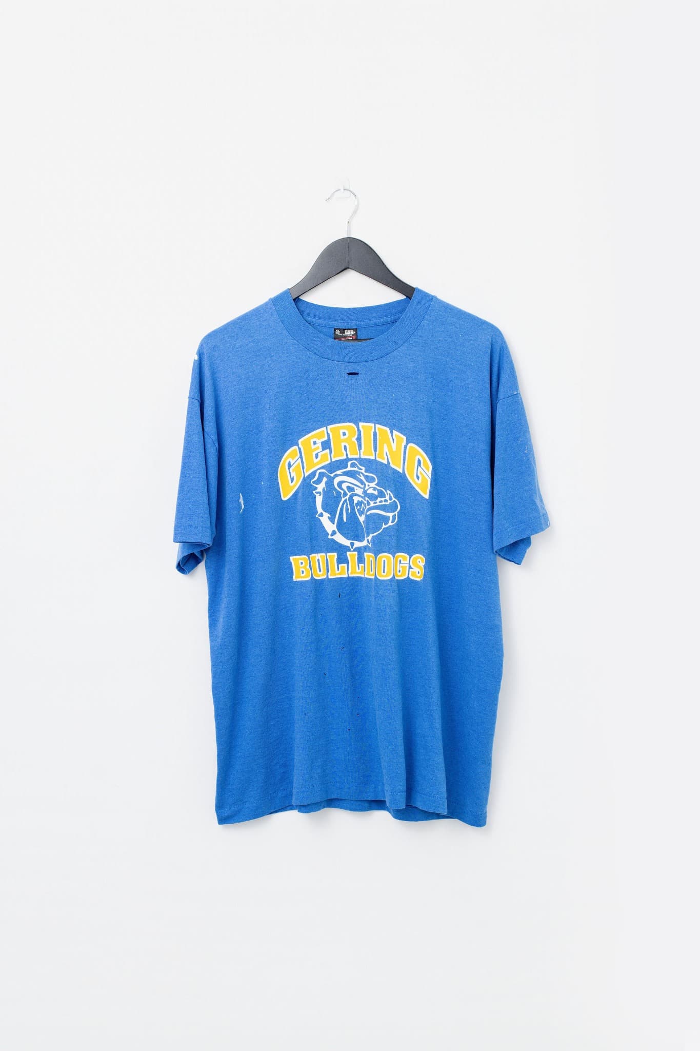 Vintage Thrashed Gering Bulldogs T-Shirt — photo 1 of 3