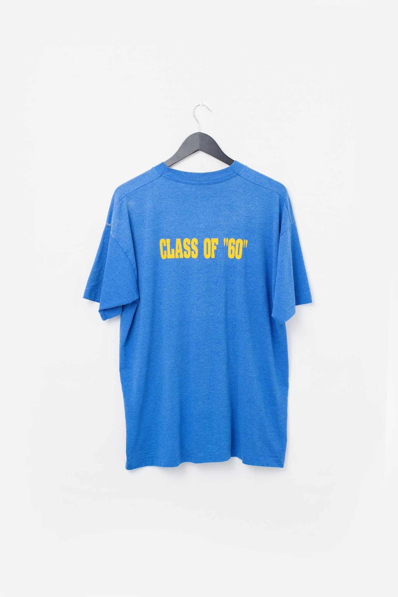 Vintage Thrashed Gering Bulldogs T-Shirt — photo 2 of 3