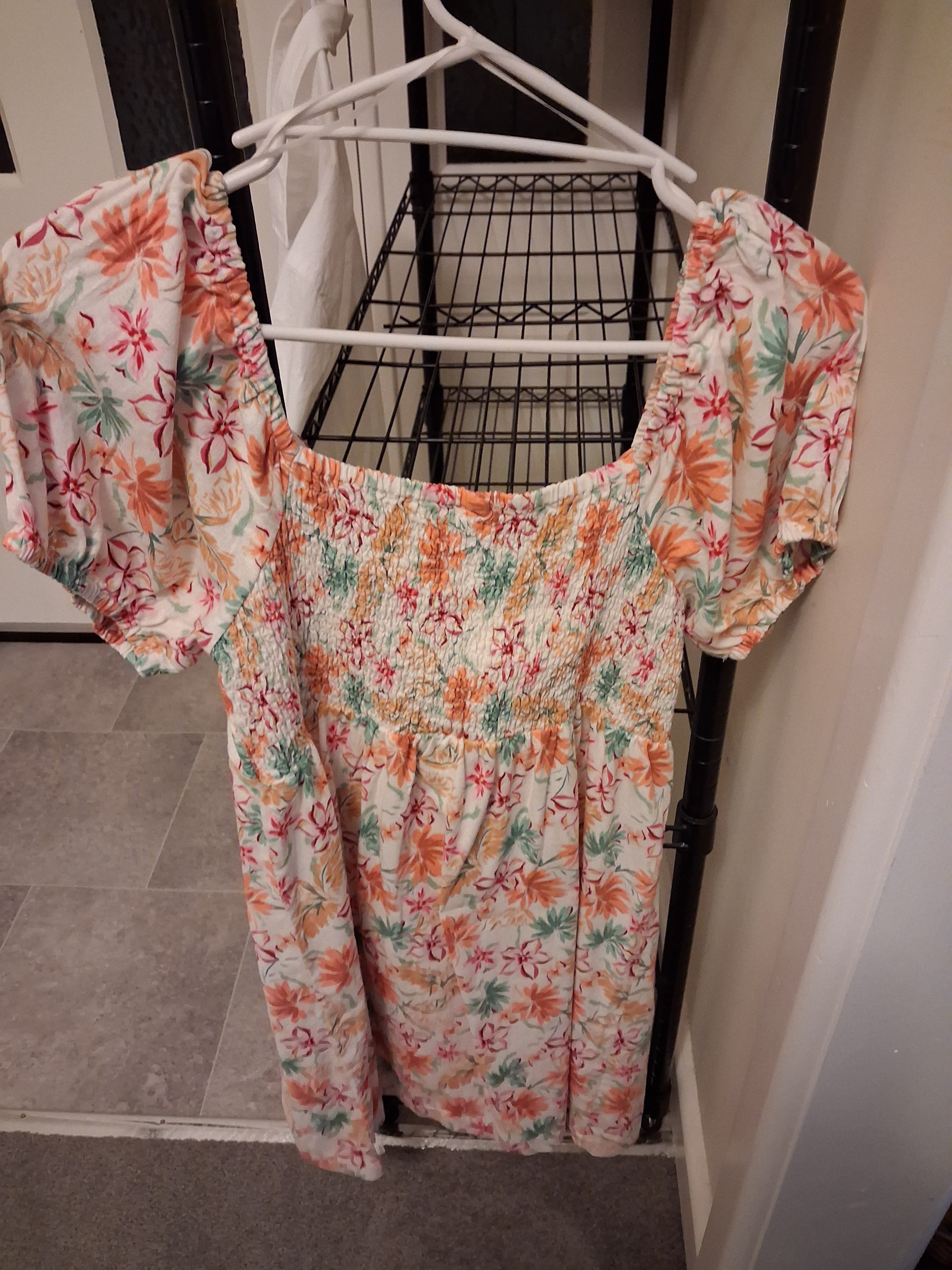 Piping Hot Floral Puff Sleeve Tie Front Dress Size 16 — photo 3 of 3