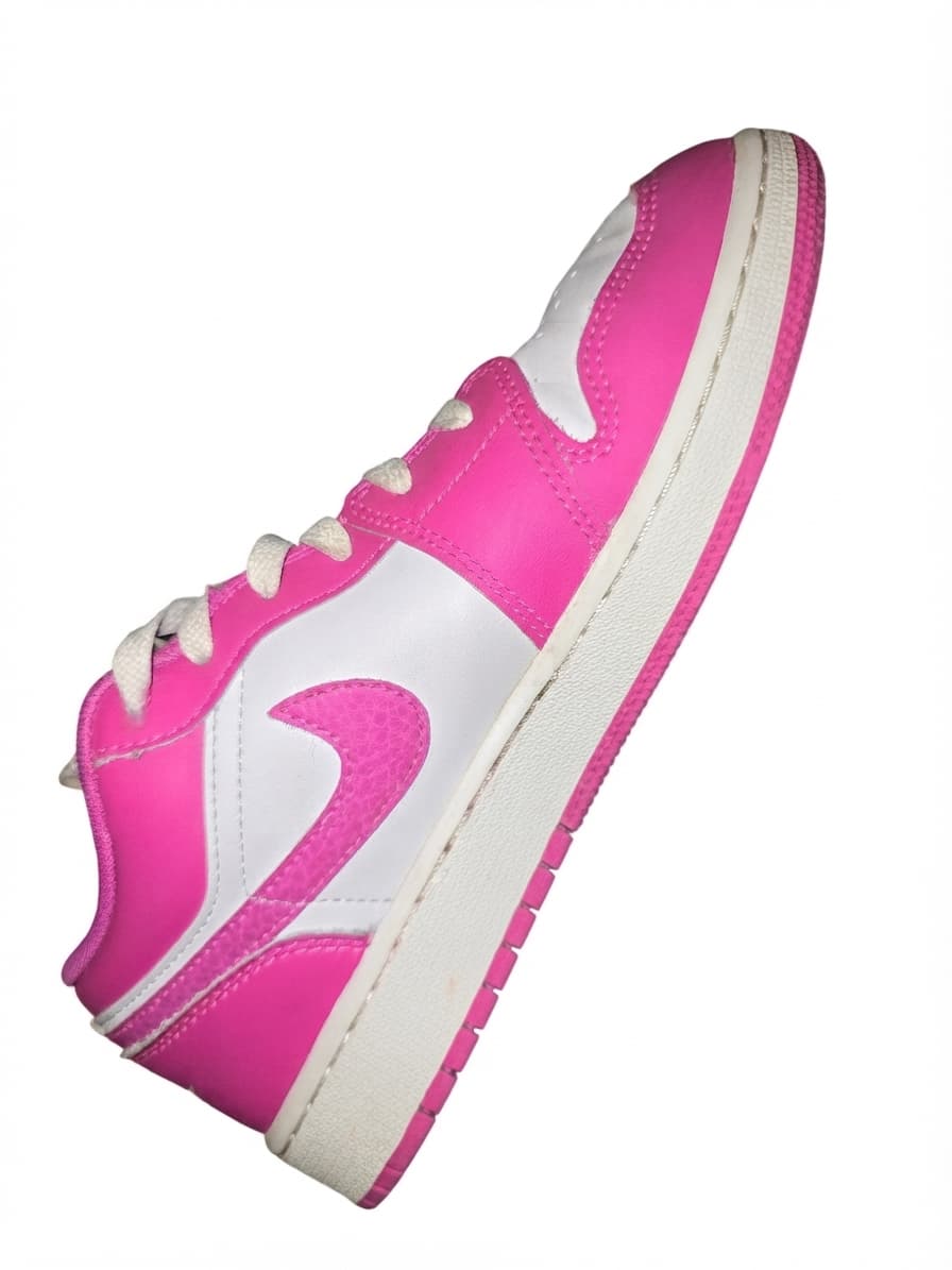 Air Jordan 1 Low Sneakers Fuchsia Pink and White GS 5 — photo 1 of 9