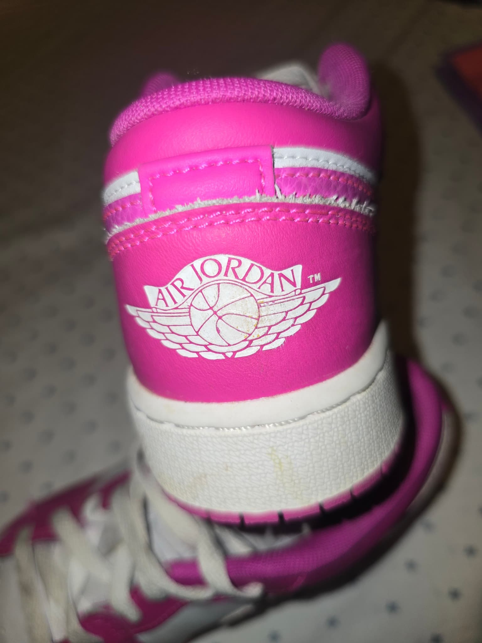 Air Jordan 1 Low Sneakers Fuchsia Pink and White GS 5 — photo 2 of 9