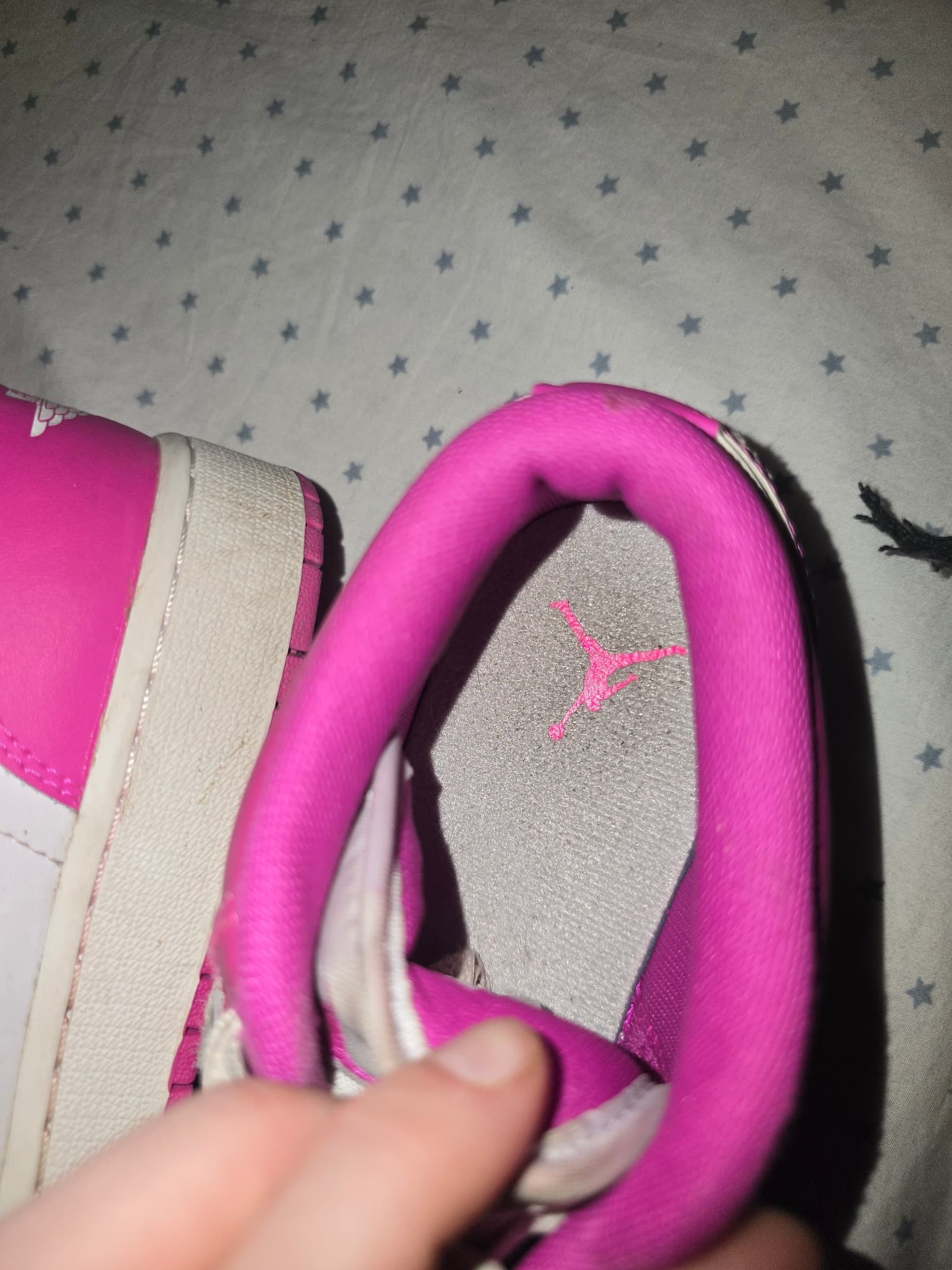 Air Jordan 1 Low Sneakers Fuchsia Pink and White GS 5 — photo 4 of 9