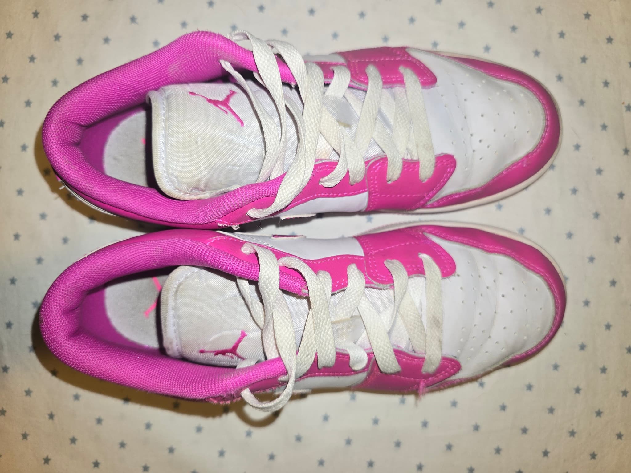 Air Jordan 1 Low Sneakers Fuchsia Pink and White GS 5 — photo 9 of 9
