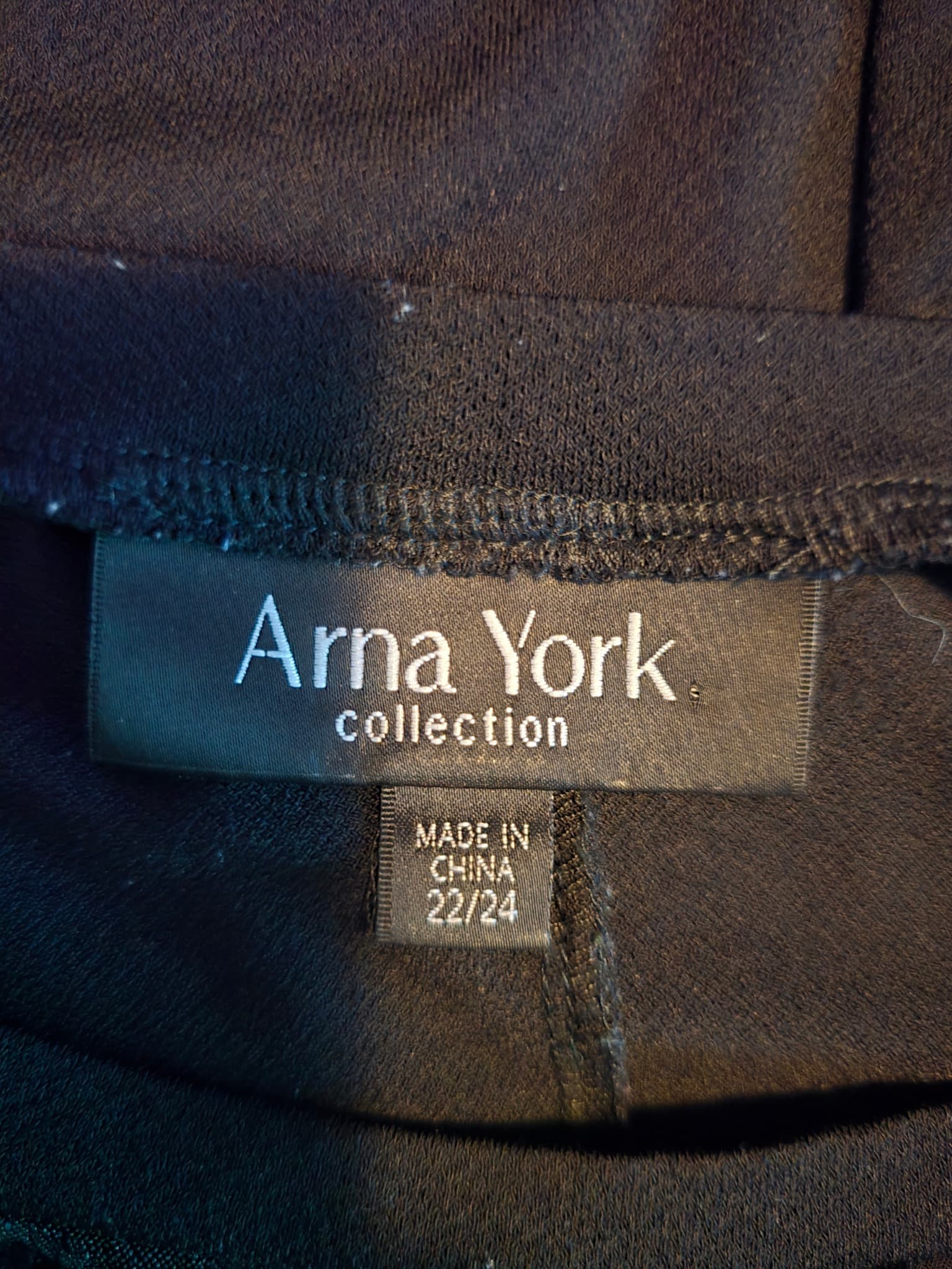 Arna York Tunic Top Textured Chevron Pattern Black Women's 22/24 — photo 4 of 6